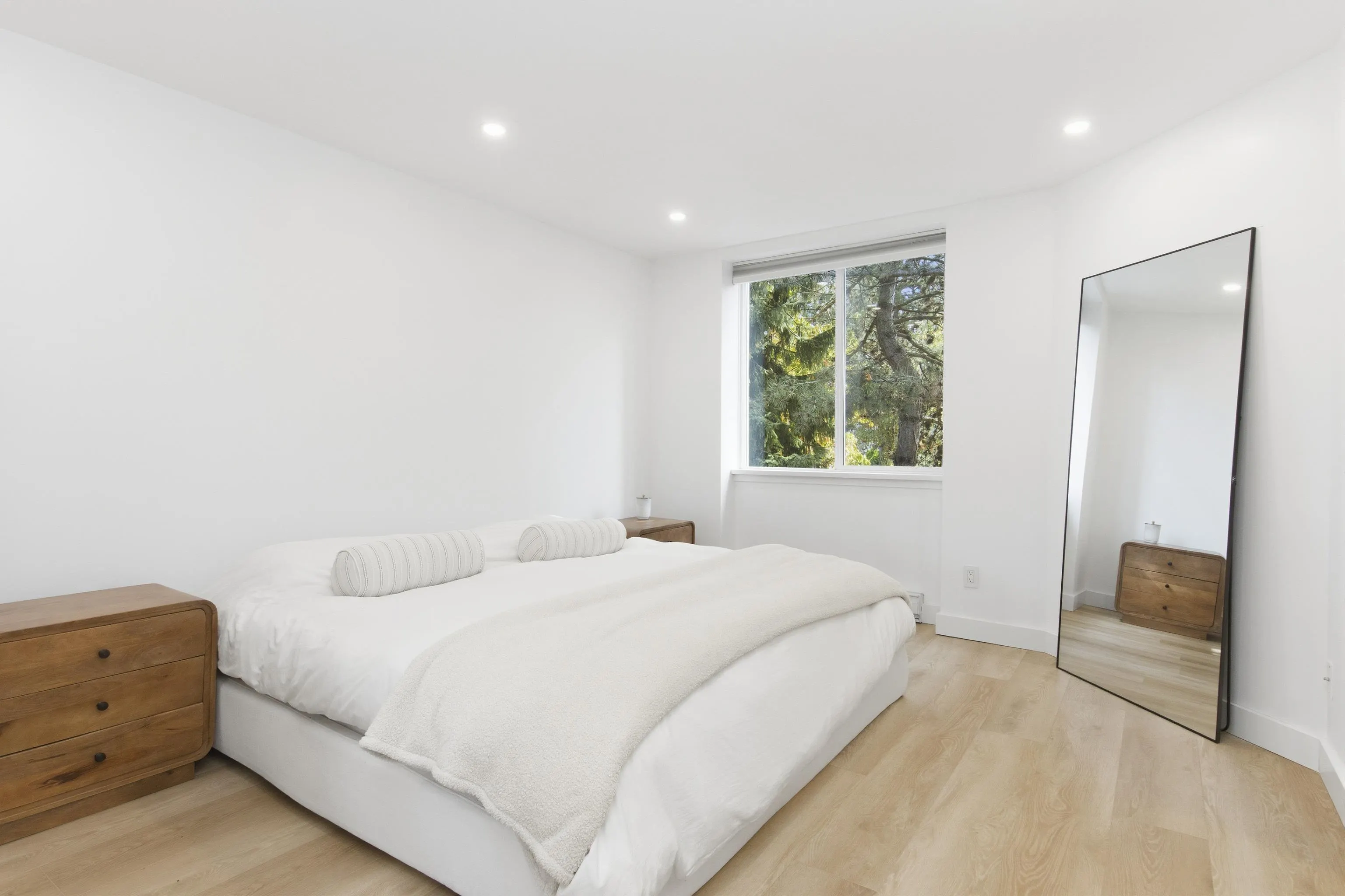 40200 Government Road #16