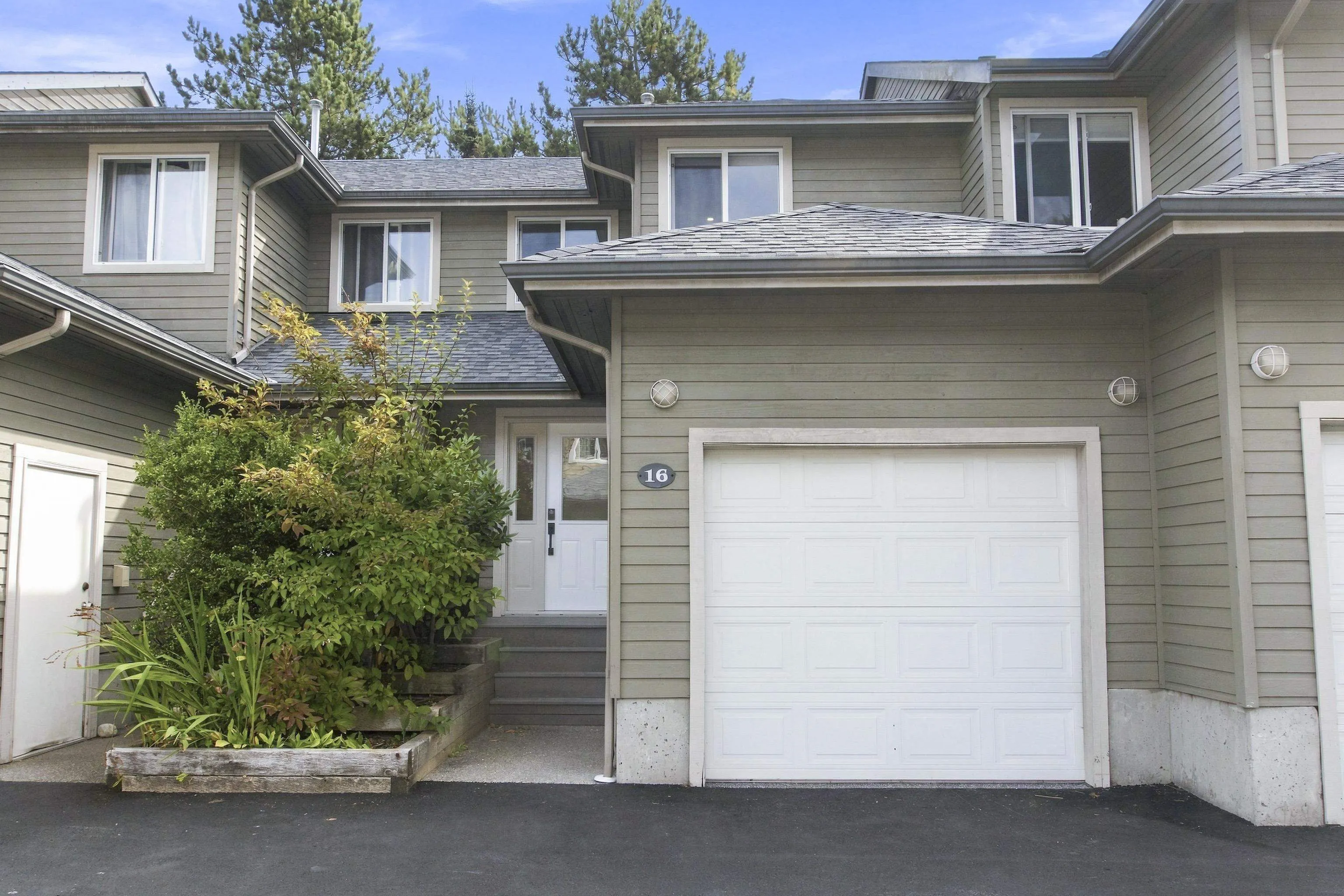 40200 Government Road #16