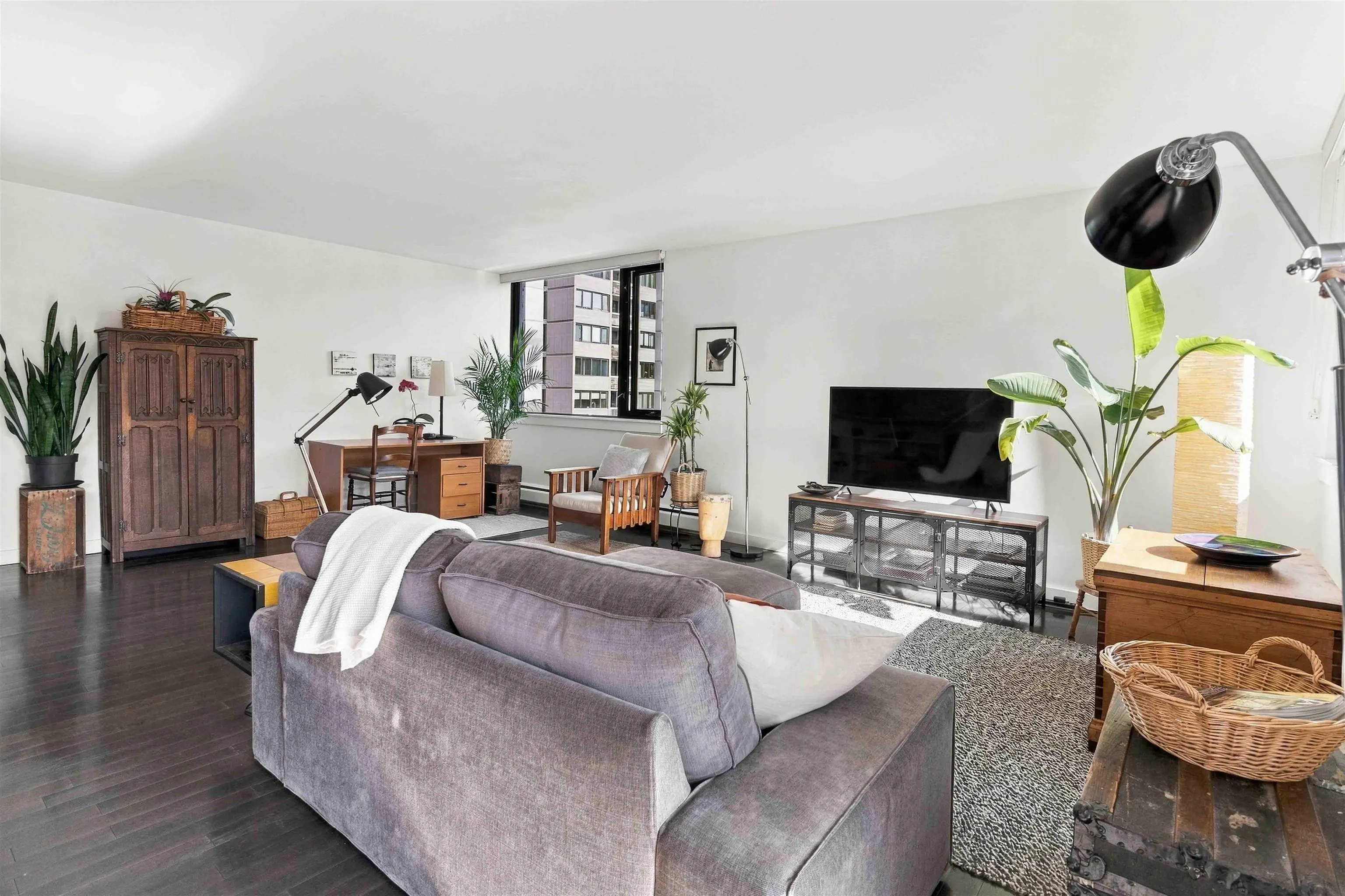 1725 Pendrell Street #605