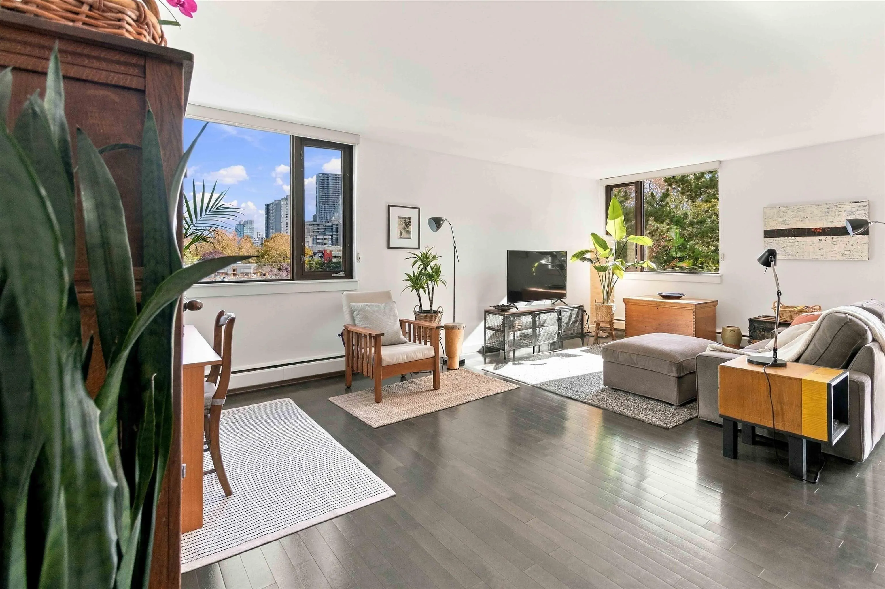 1725 Pendrell Street #605