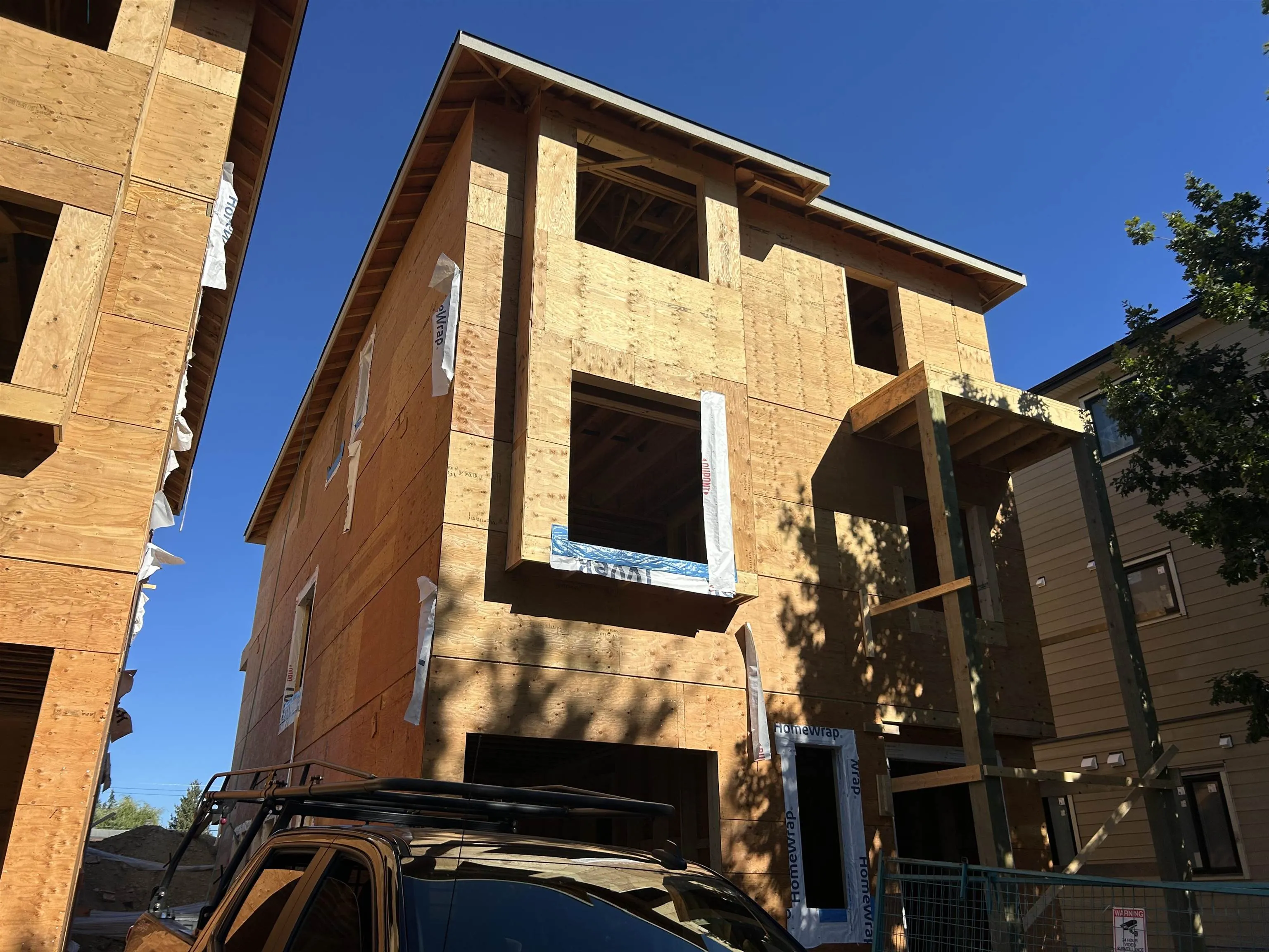 7337 Dow Avenue #4