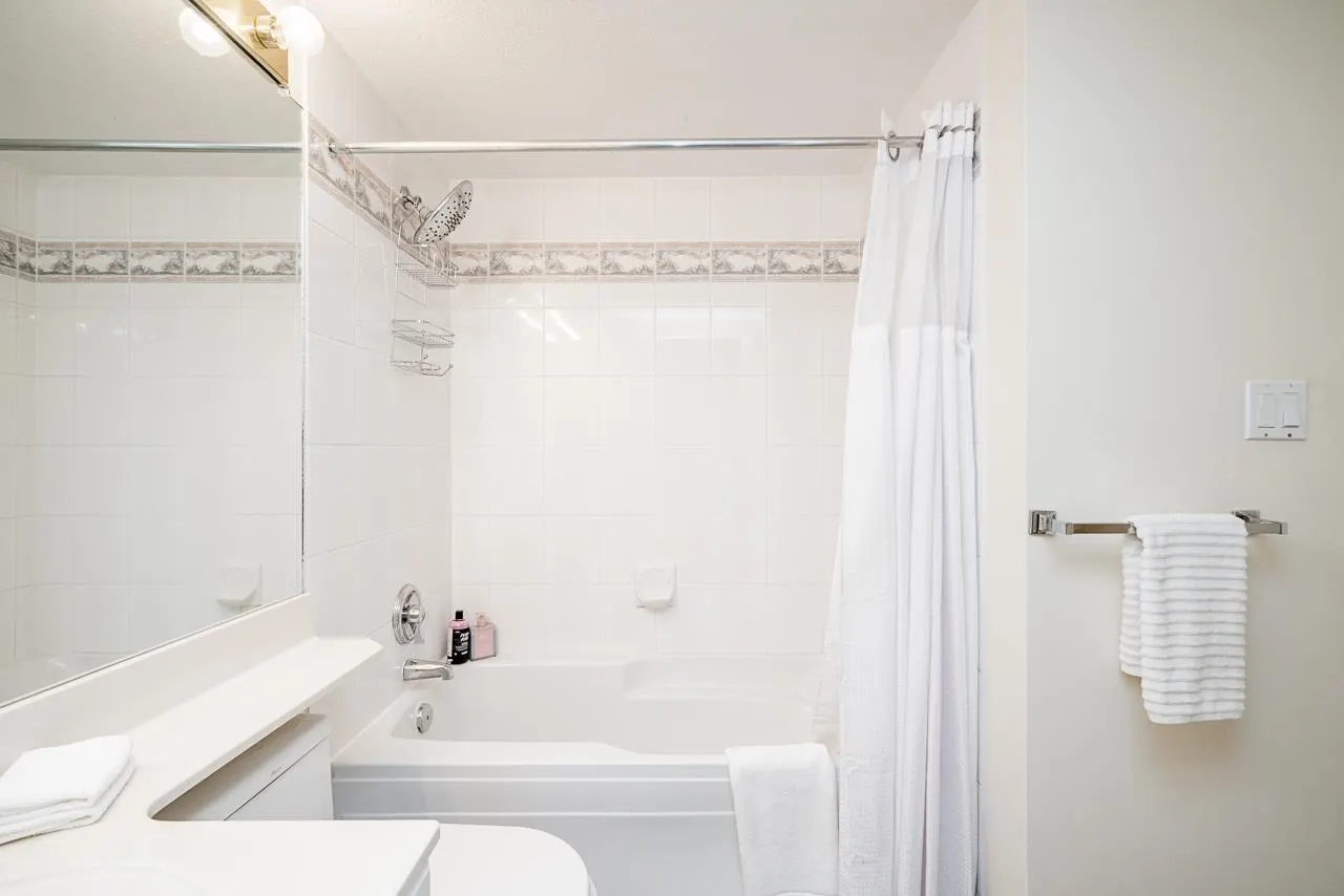 1035 Auckland Street #410