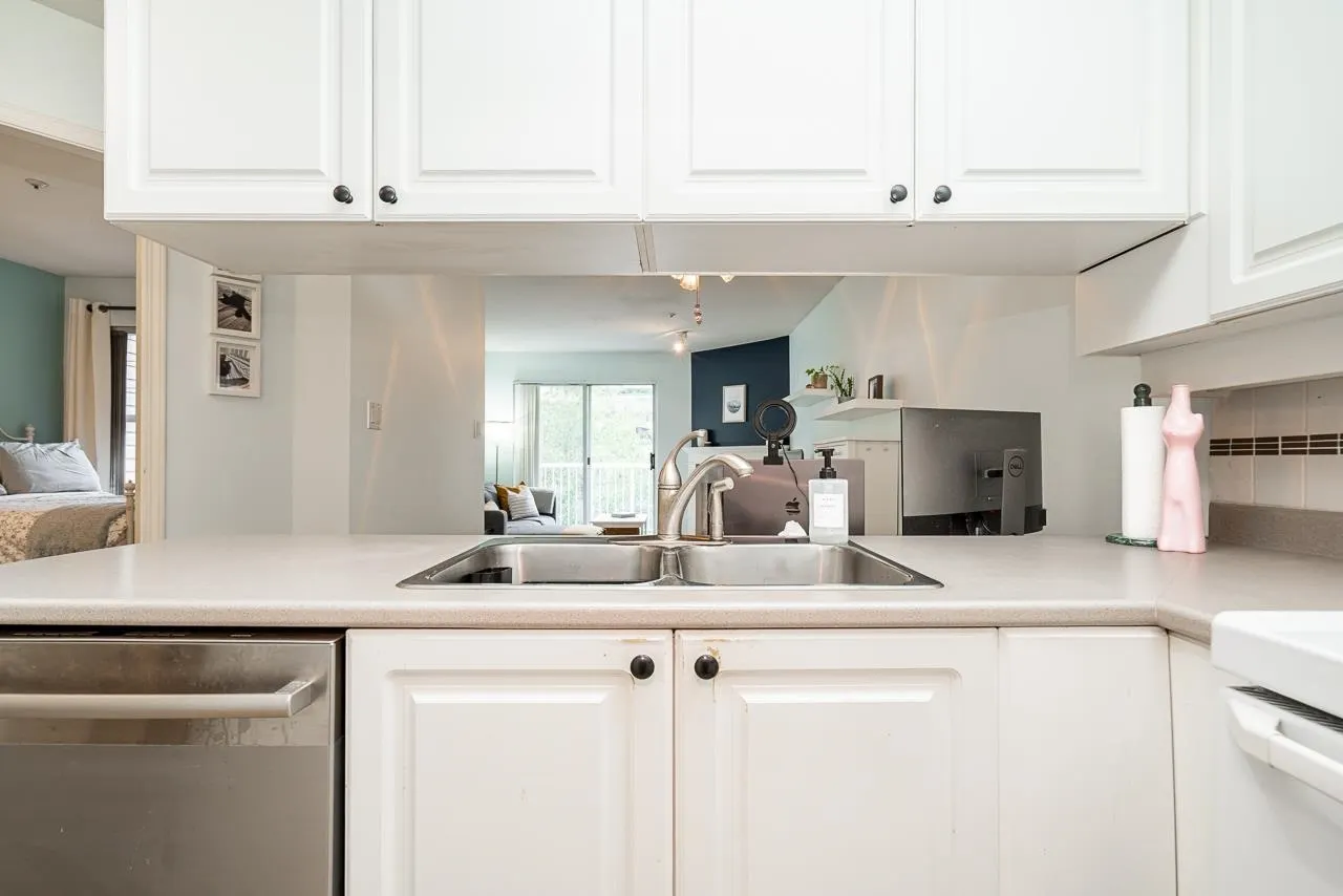 1035 Auckland Street #410