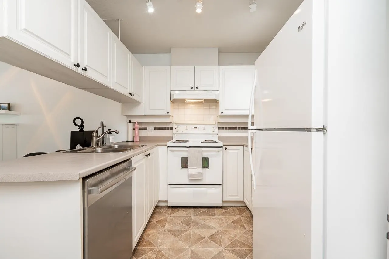 1035 Auckland Street #410