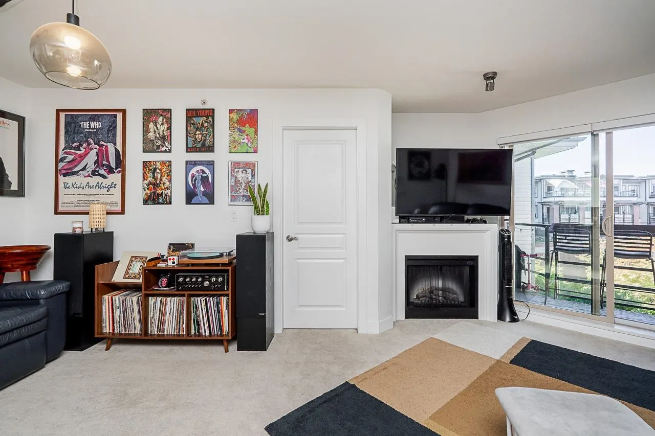 738 E 29th Avenue #423
