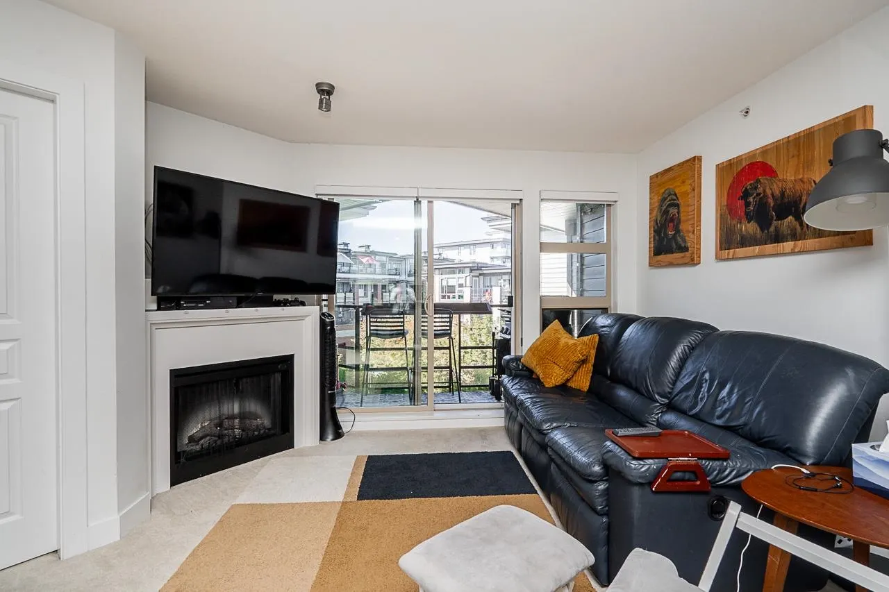 738 E 29th Avenue #423