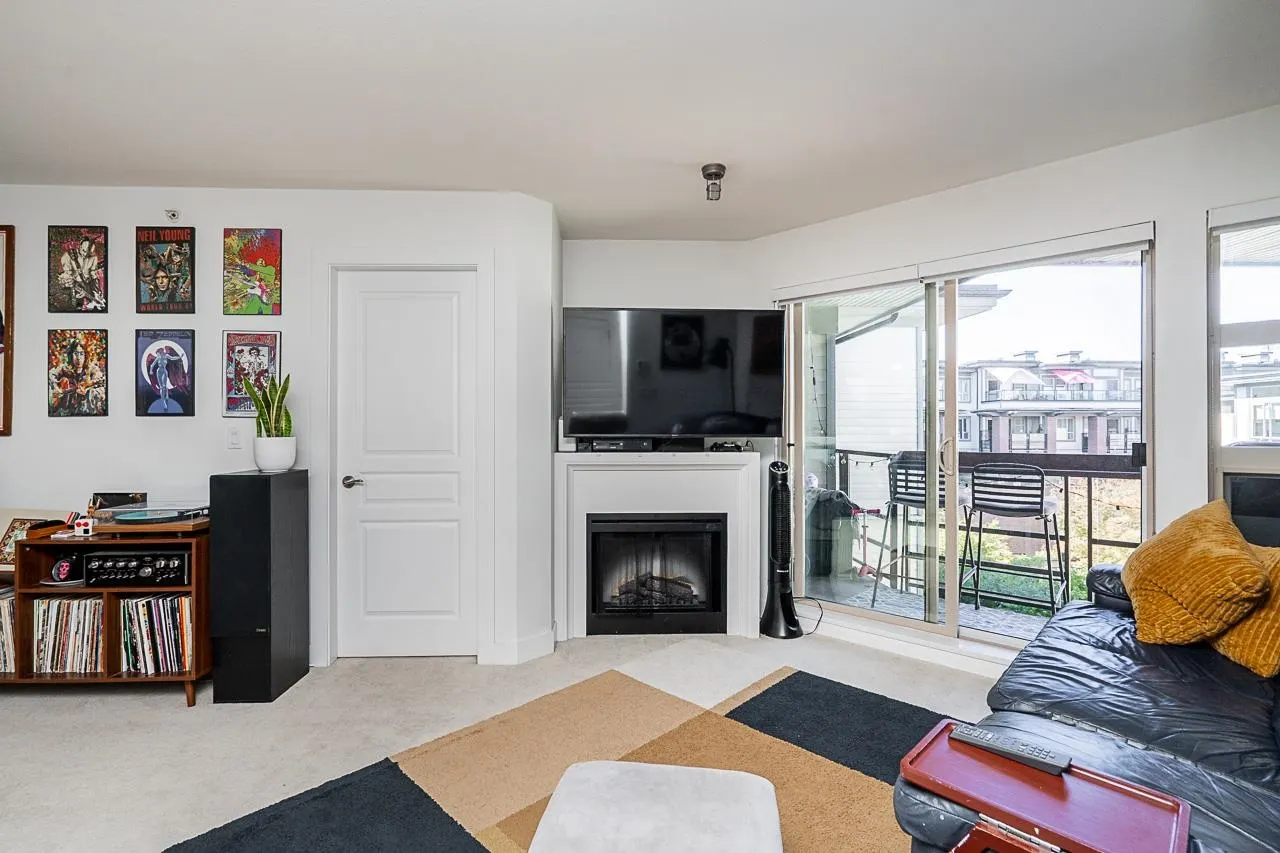 738 E 29th Avenue #423
