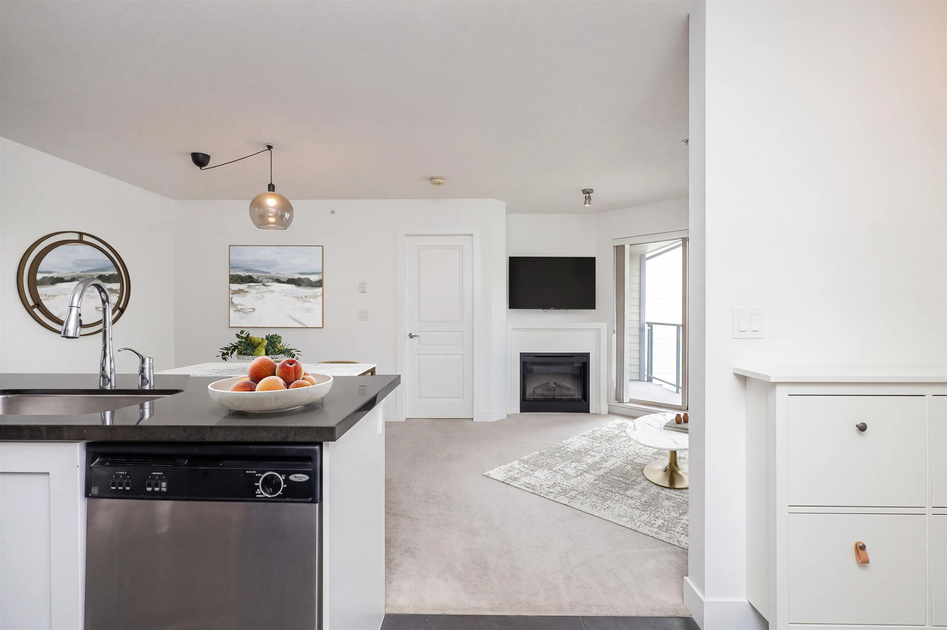738 E 29th Avenue #423