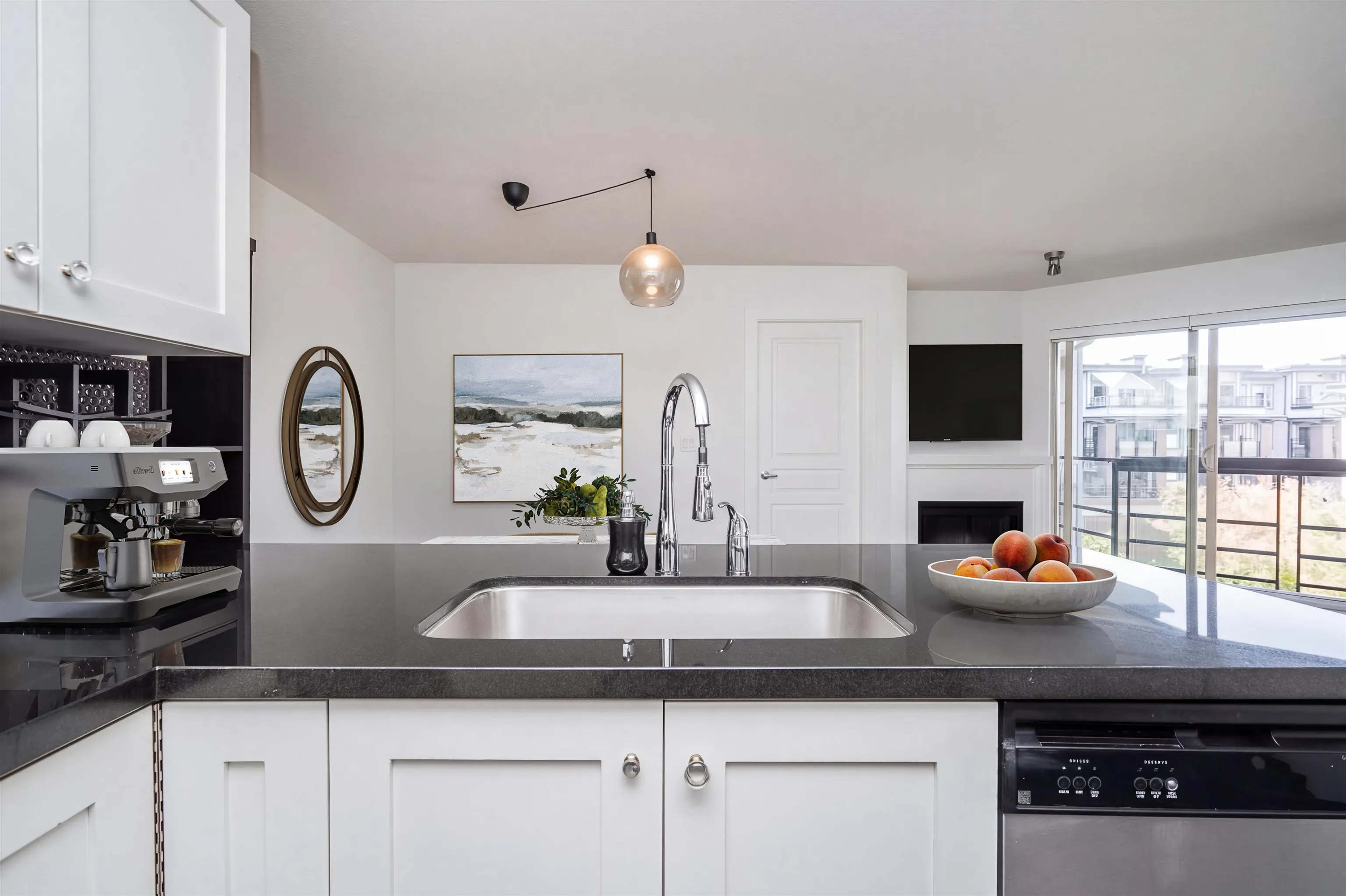 738 E 29th Avenue #423