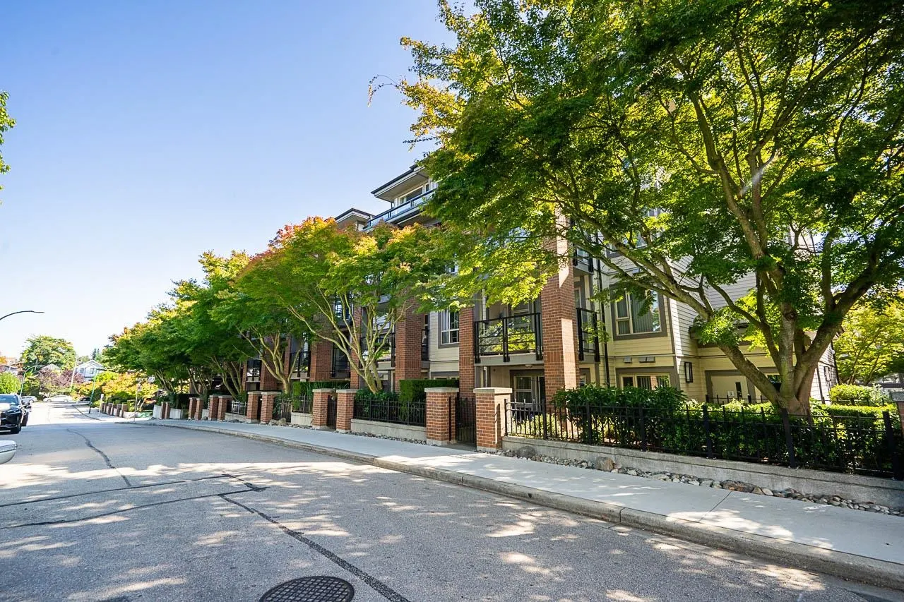 738 E 29th Avenue #423