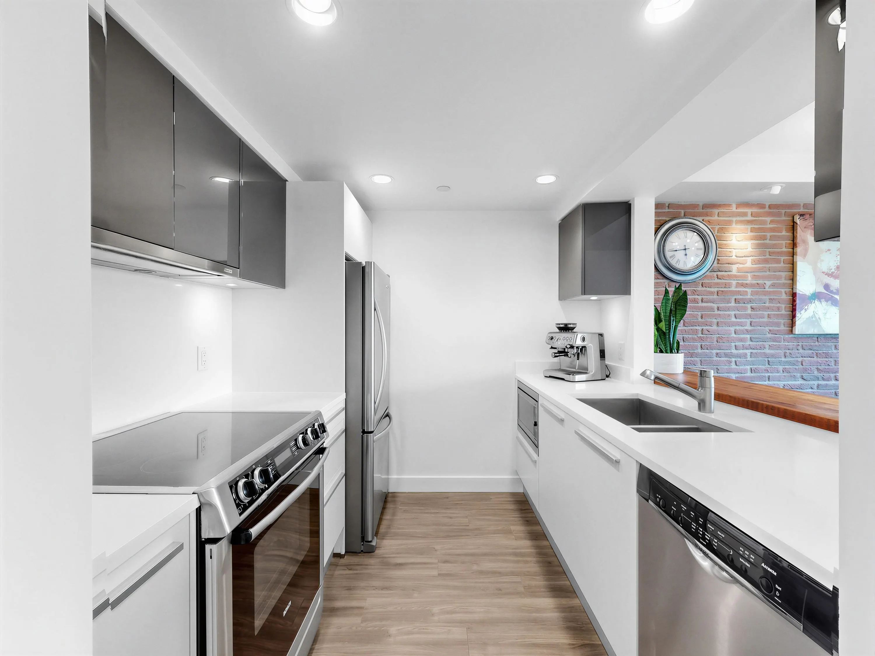 1323 Homer Street #1904
