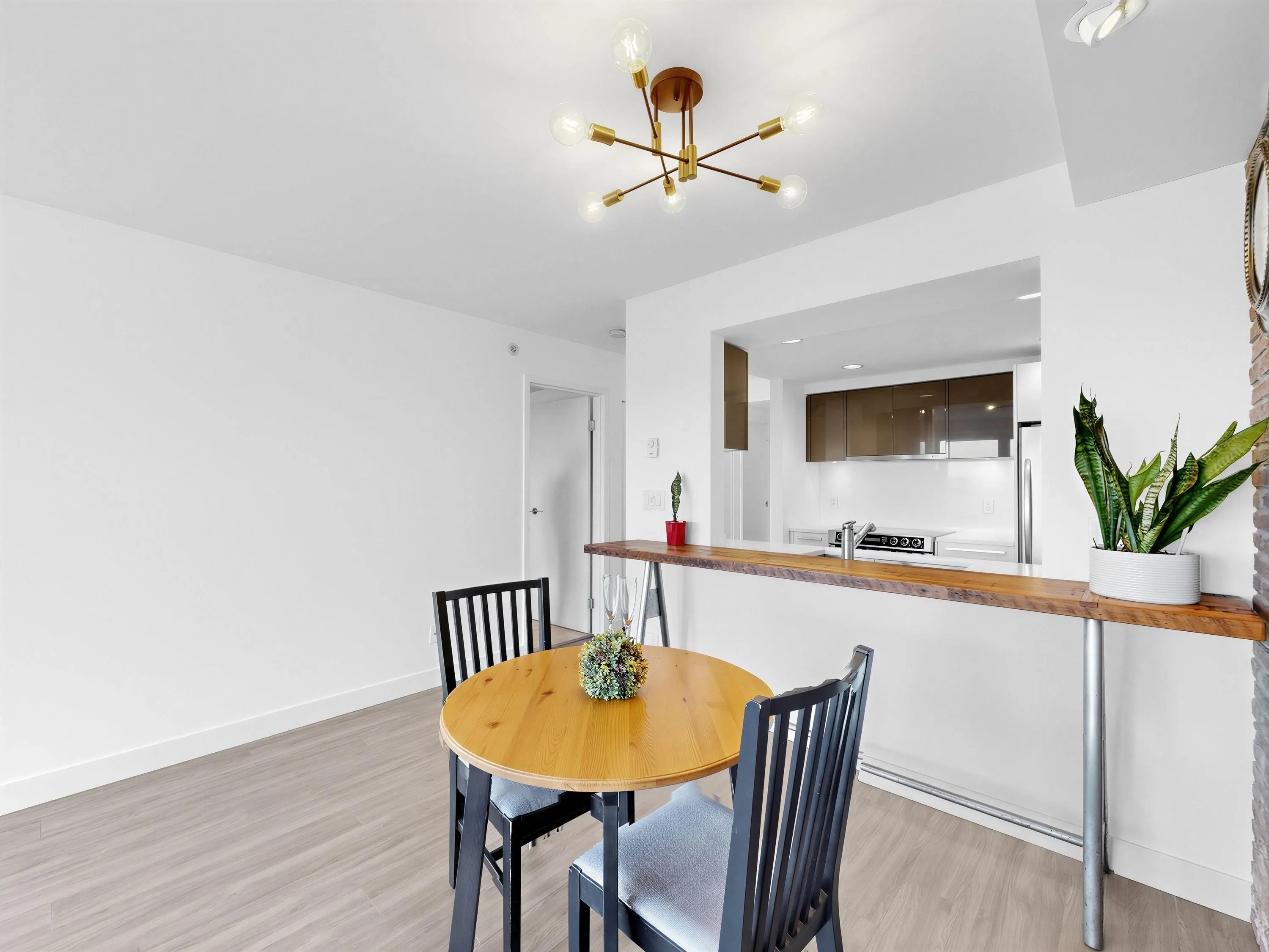 1323 Homer Street #1904
