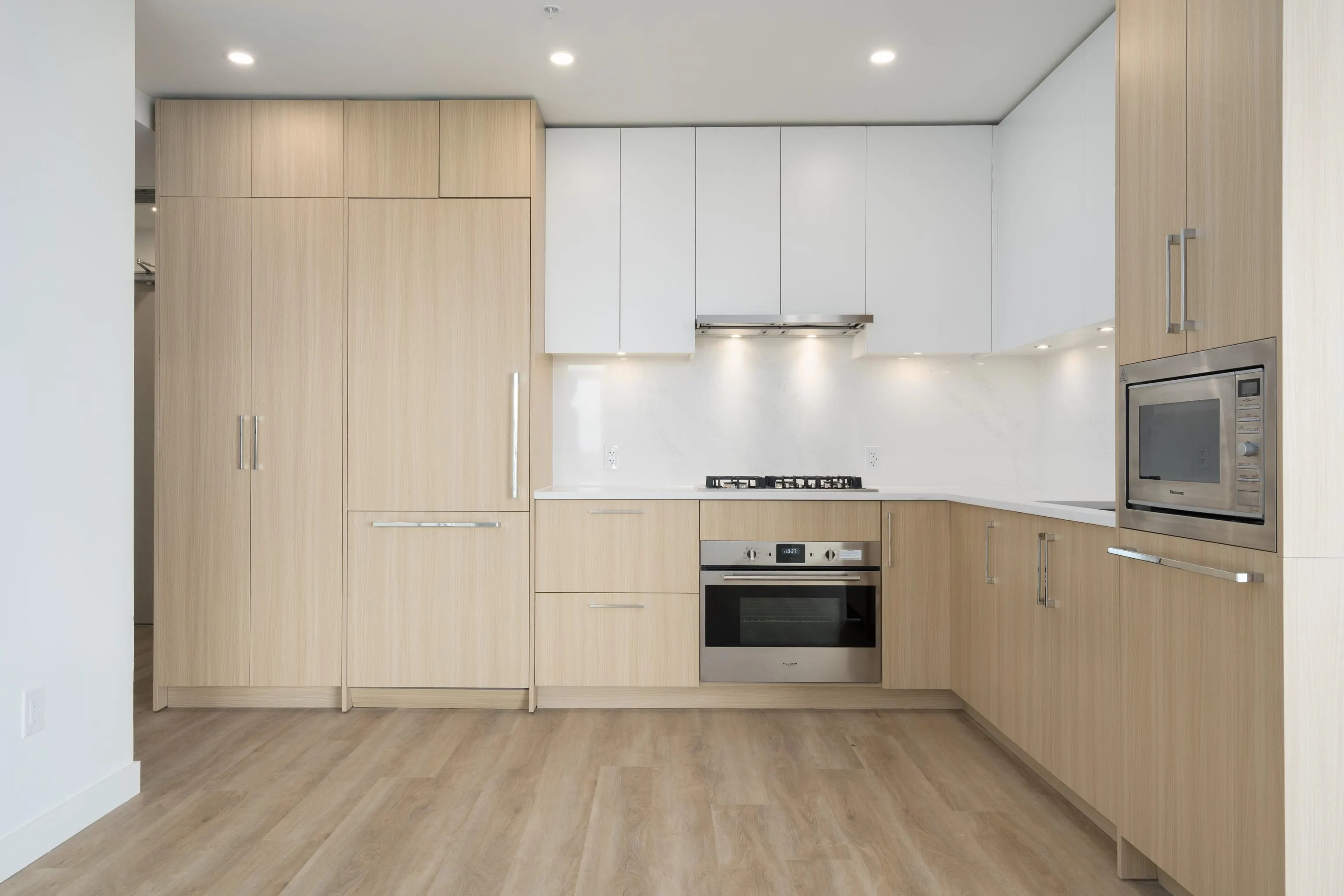 9675 King George Boulevard #2807