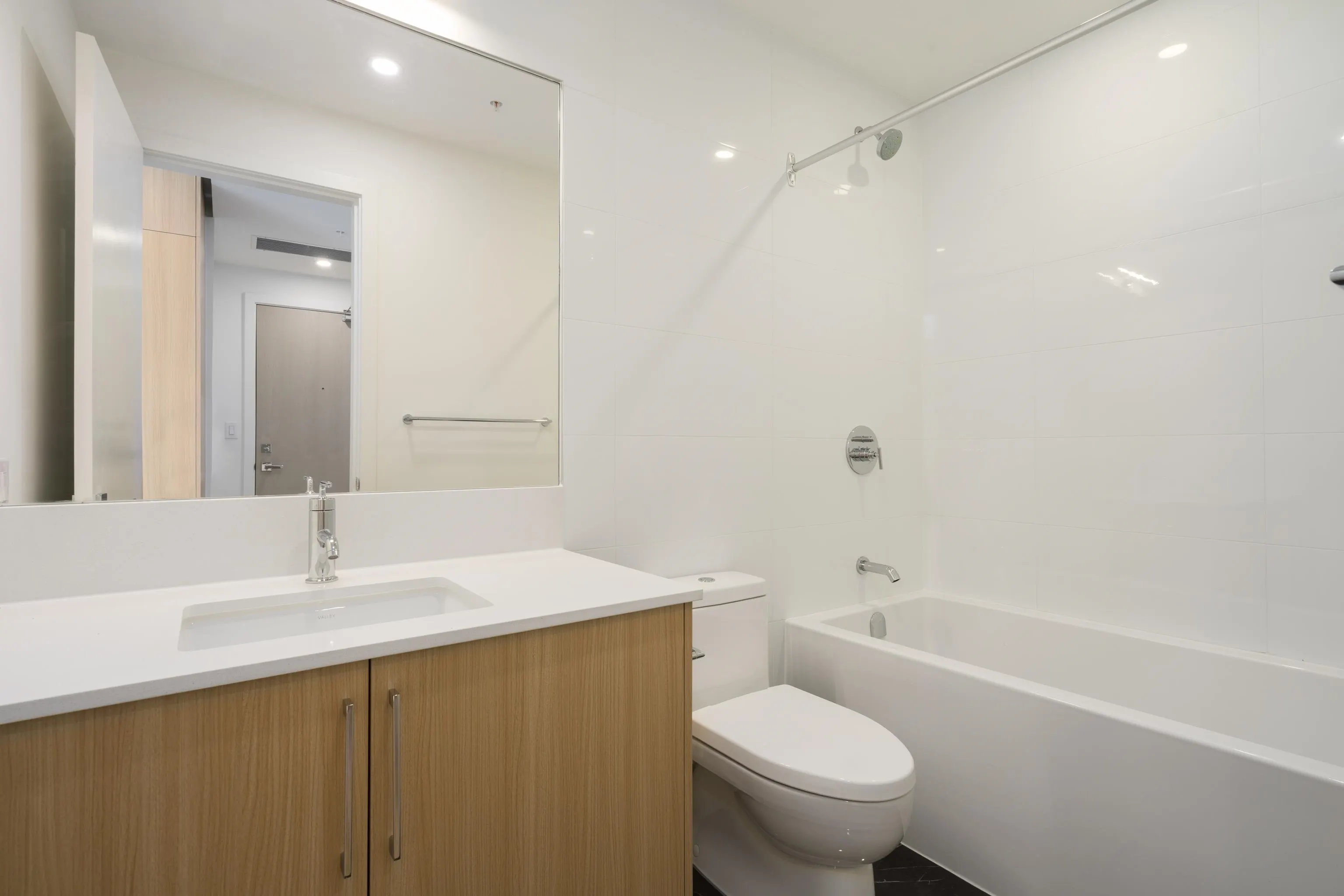 9675 King George Boulevard #2807