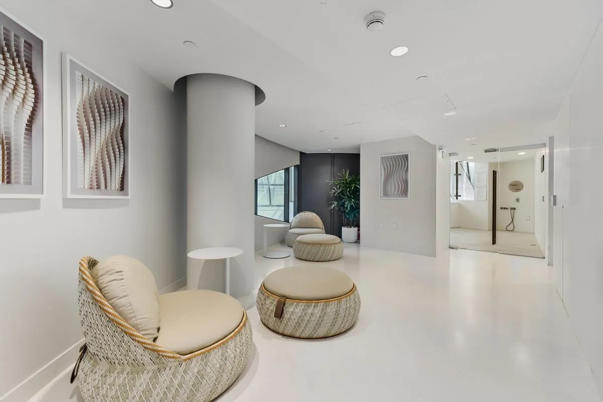 1033 Nelson Street #2406