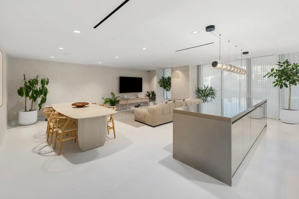 1033 Nelson Street #2406