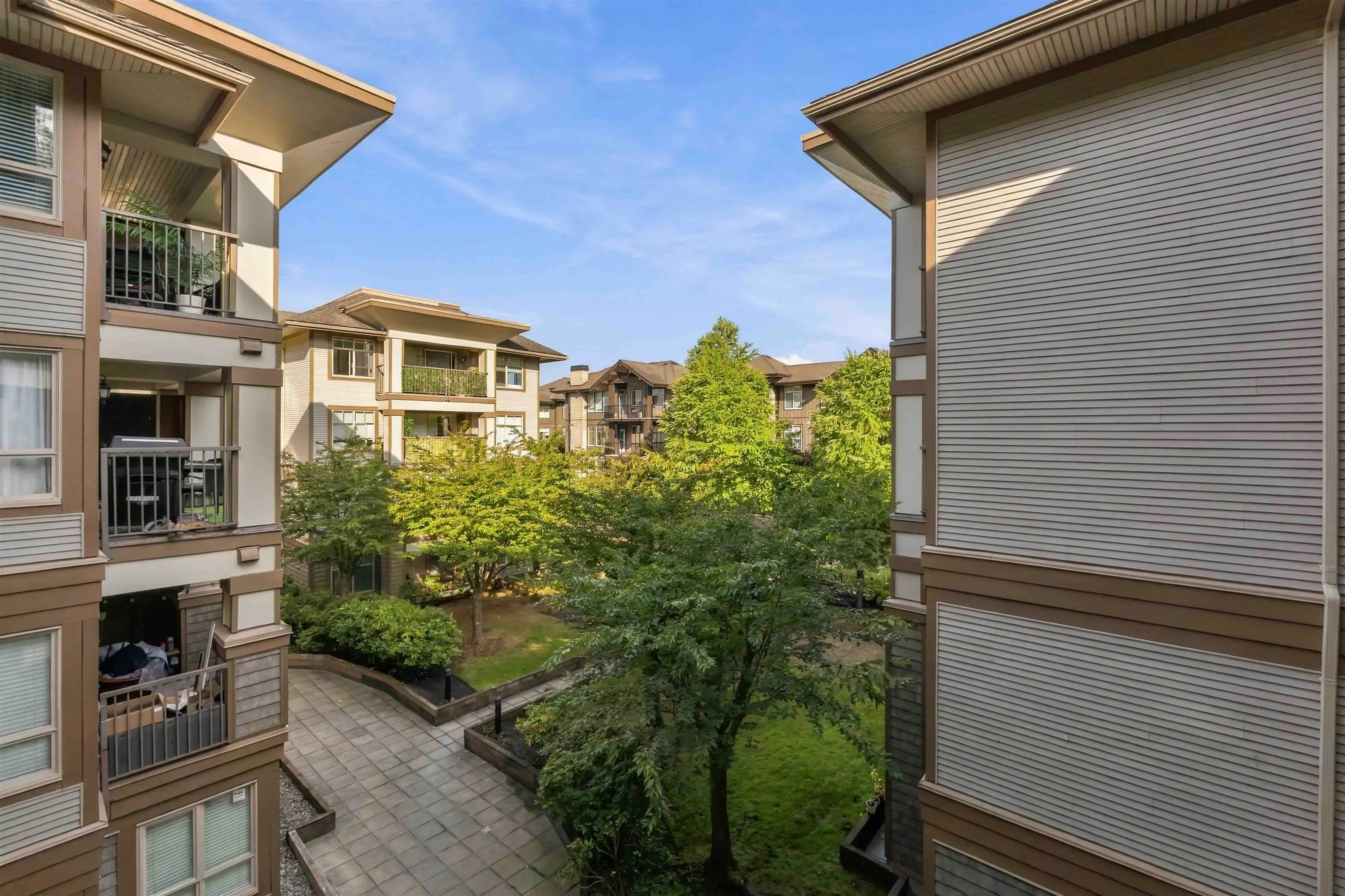 12248 224 Street #327