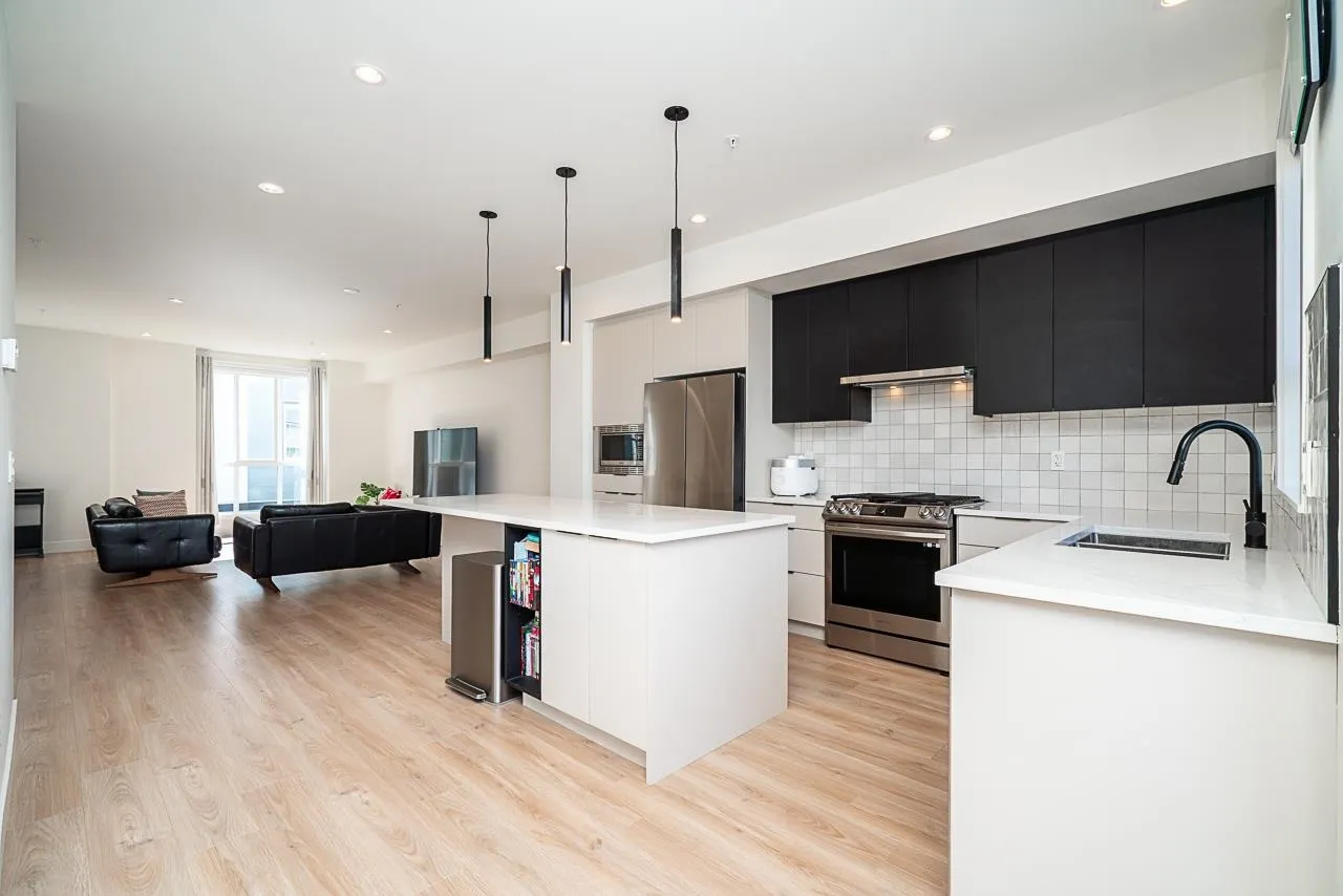 7670 207 Street #8