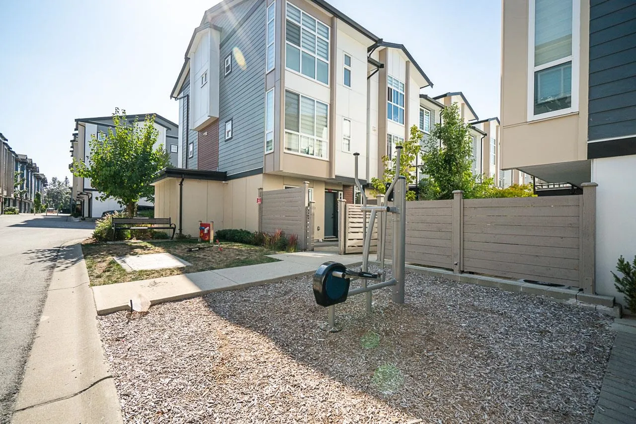 7670 207 Street #8