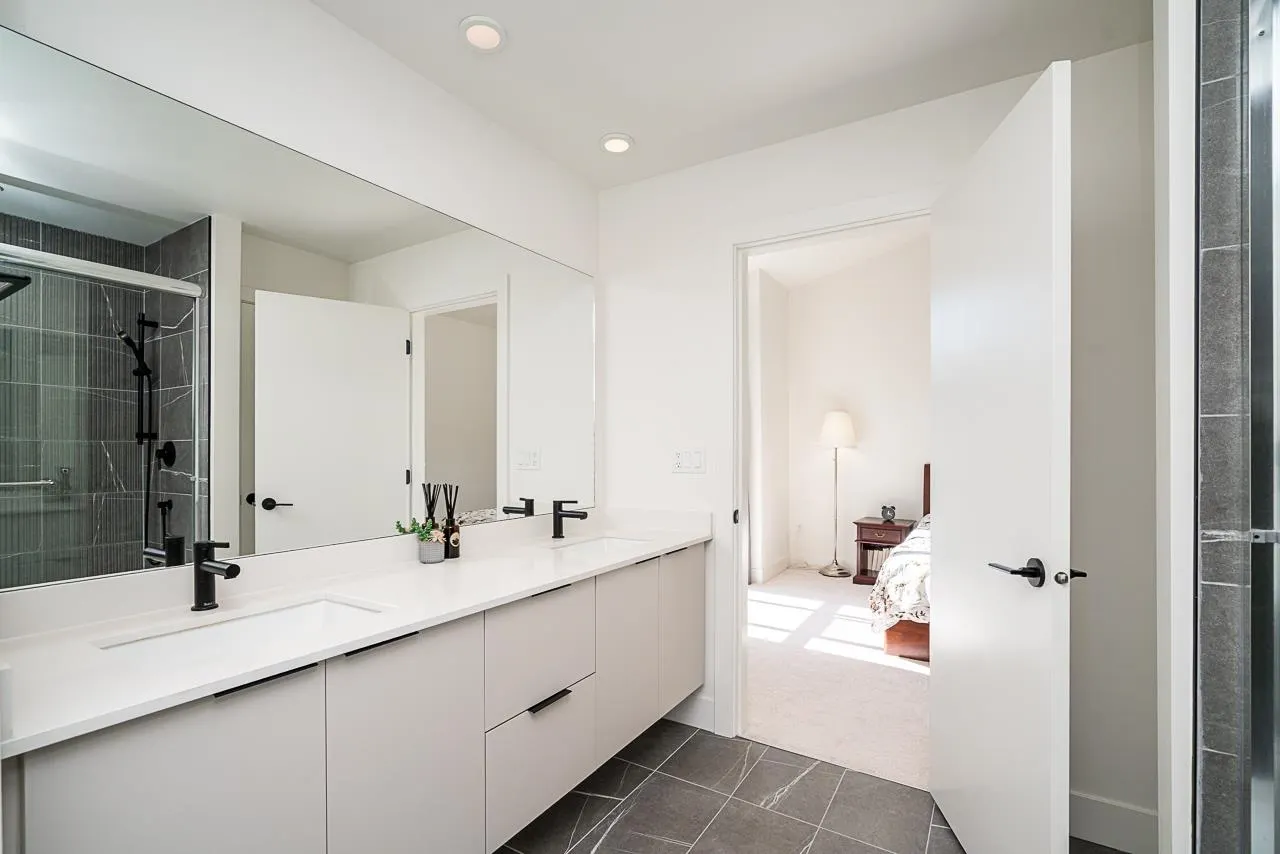 7670 207 Street #8