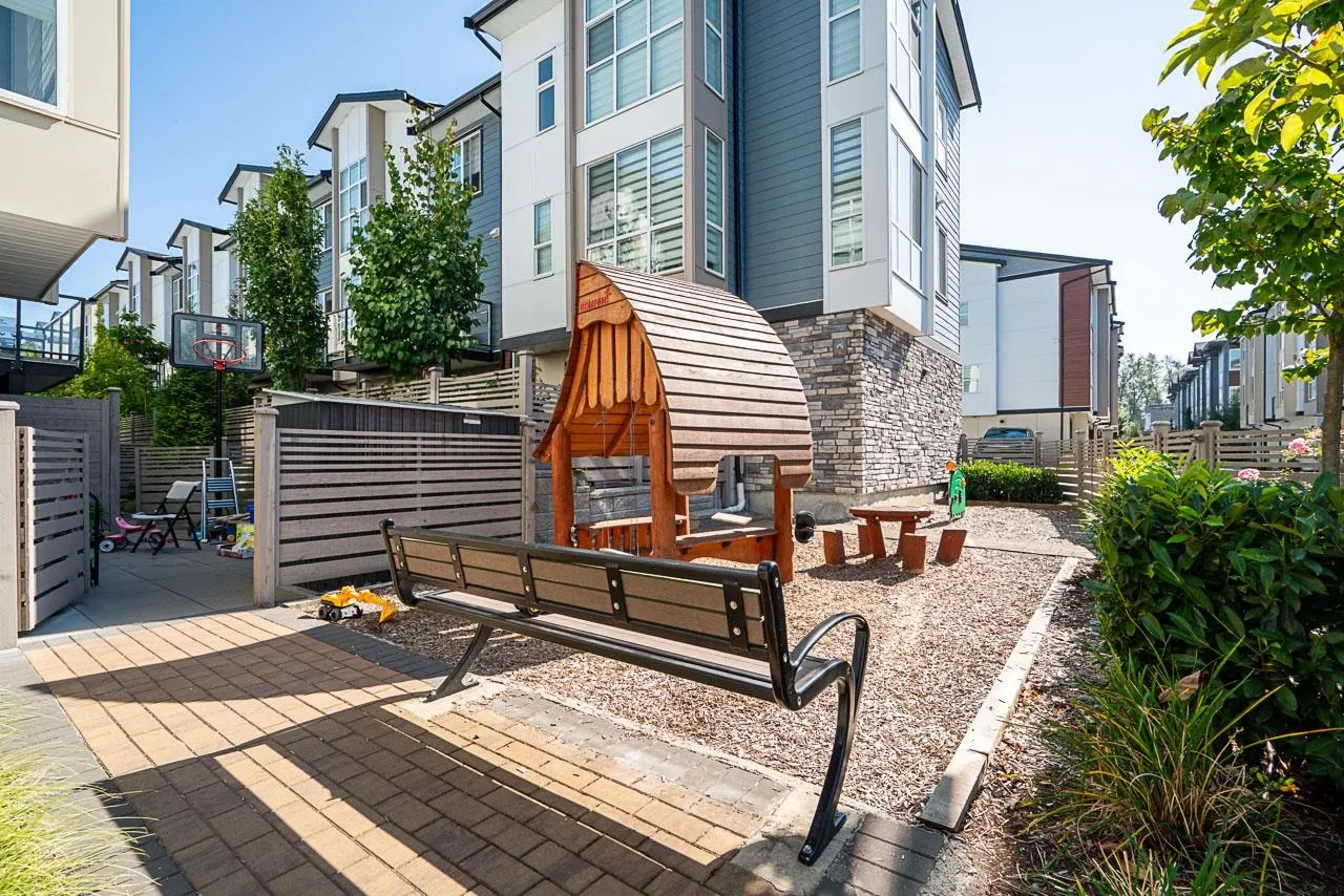 7670 207 Street #8