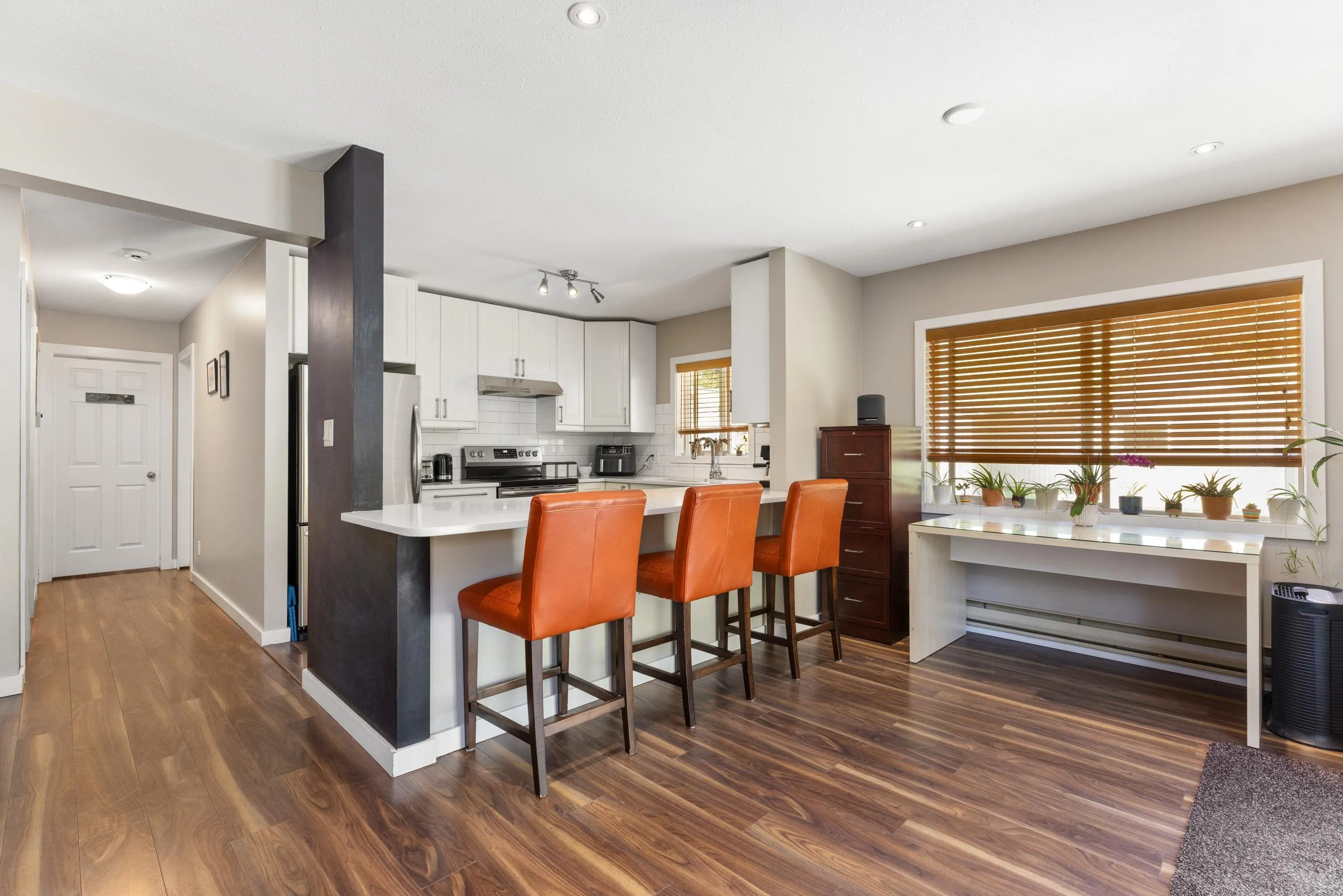 7467 Prospect Street #6