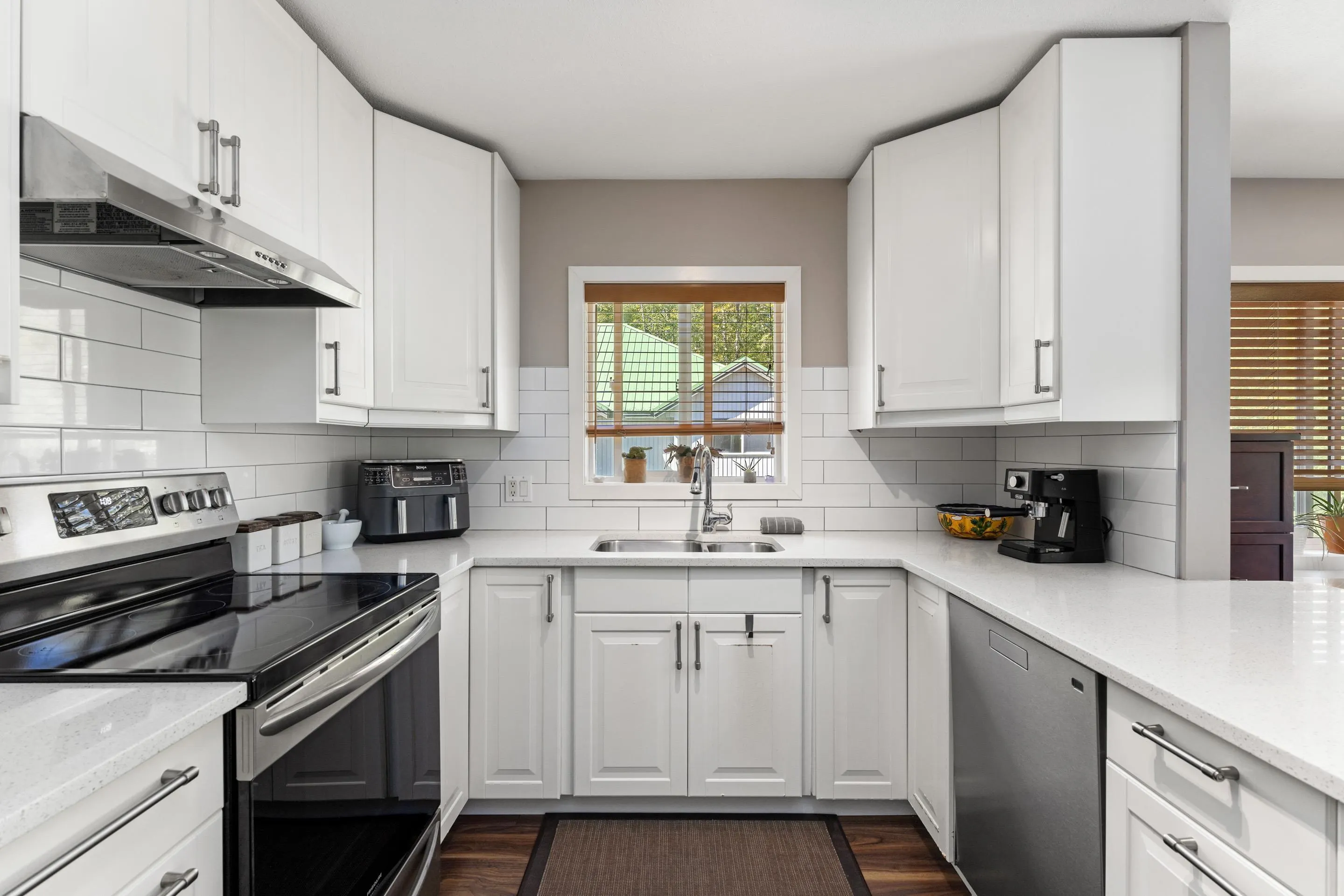 7467 Prospect Street #6