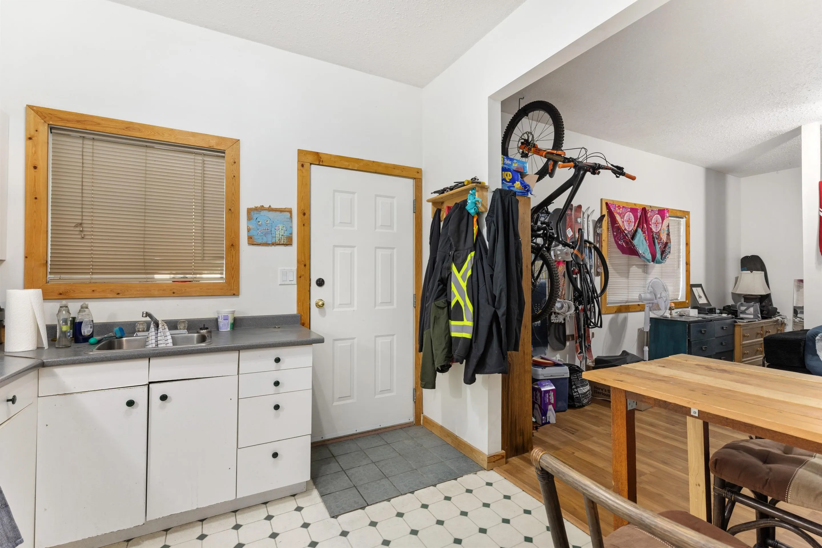 7467 Prospect Street #6