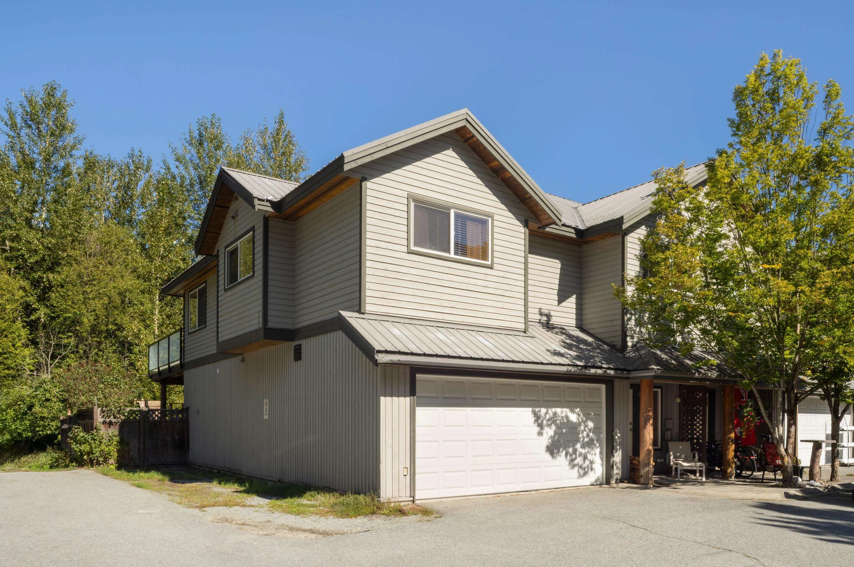 7467 Prospect Street #6