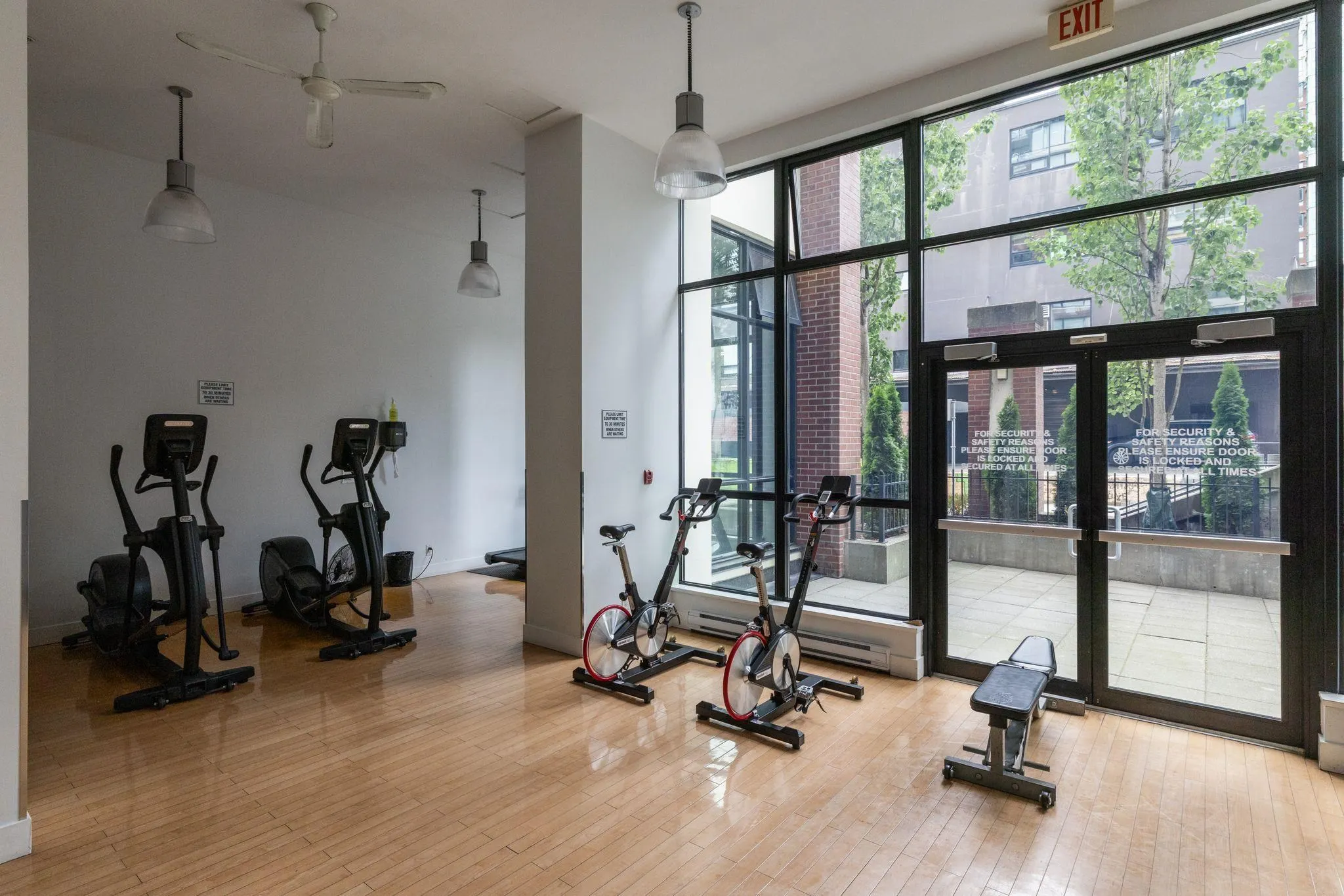 977 Mainland Street #306