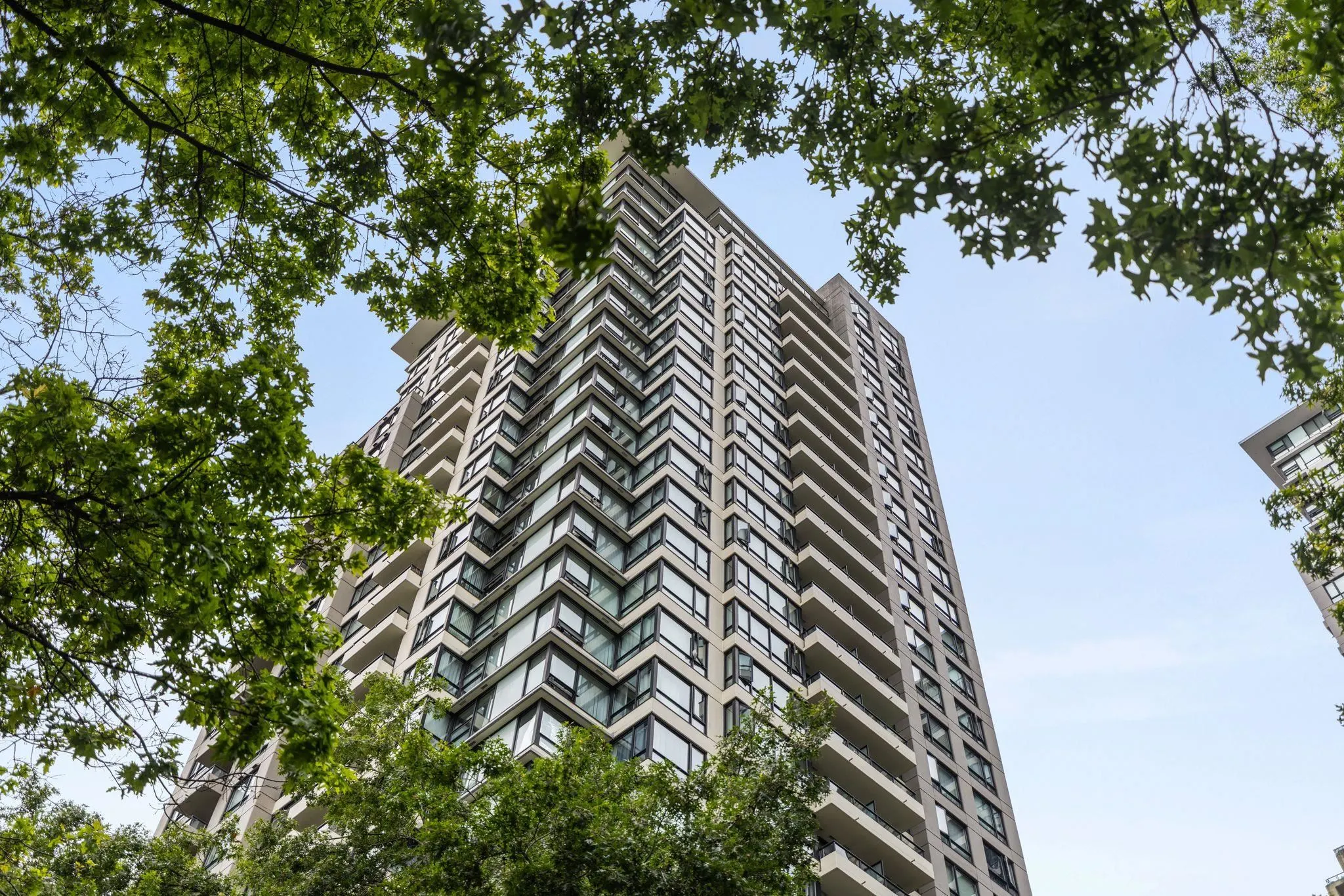 977 Mainland Street #306
