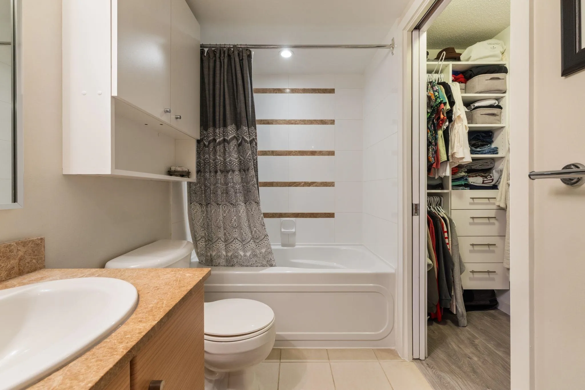 977 Mainland Street #306