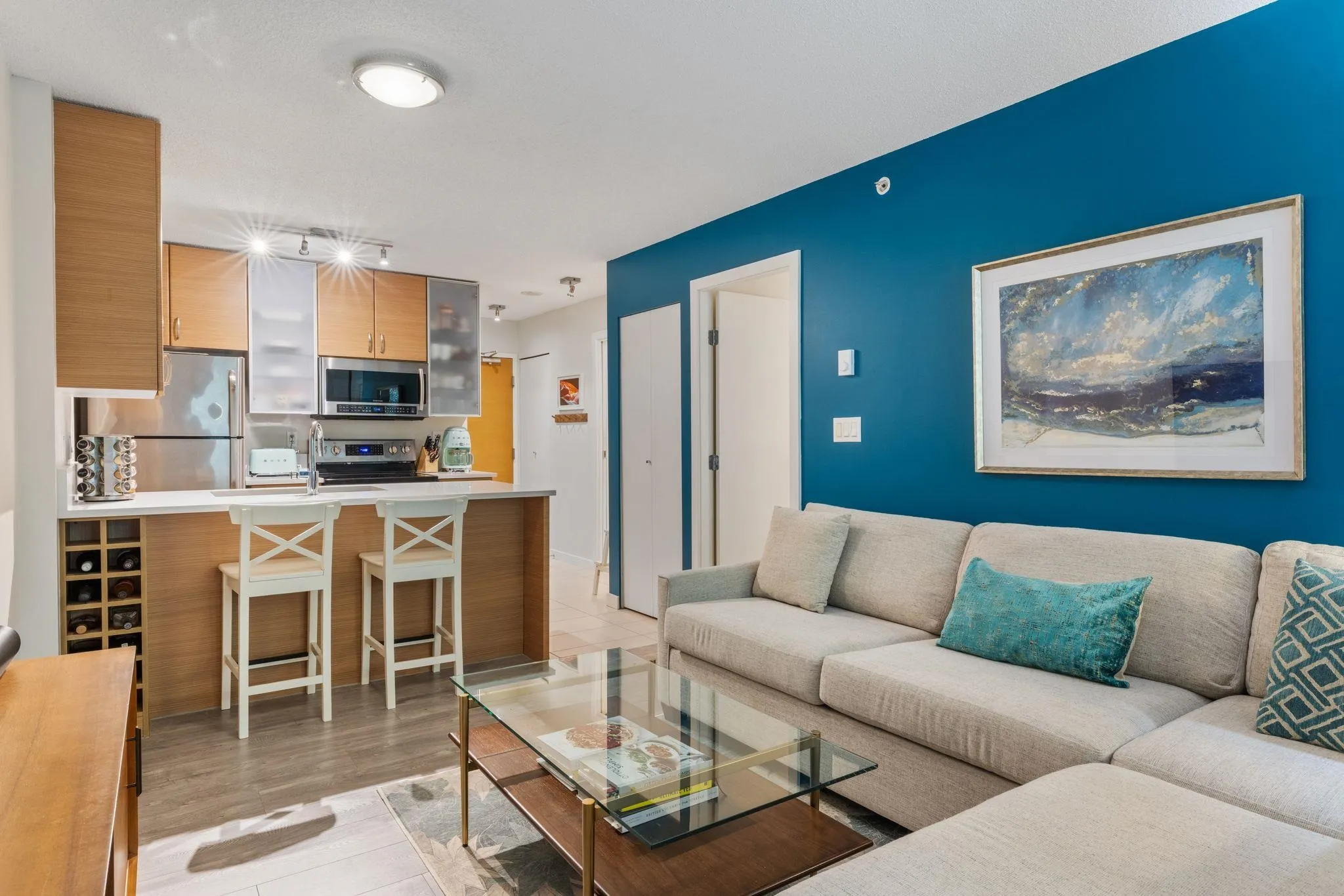977 Mainland Street #306