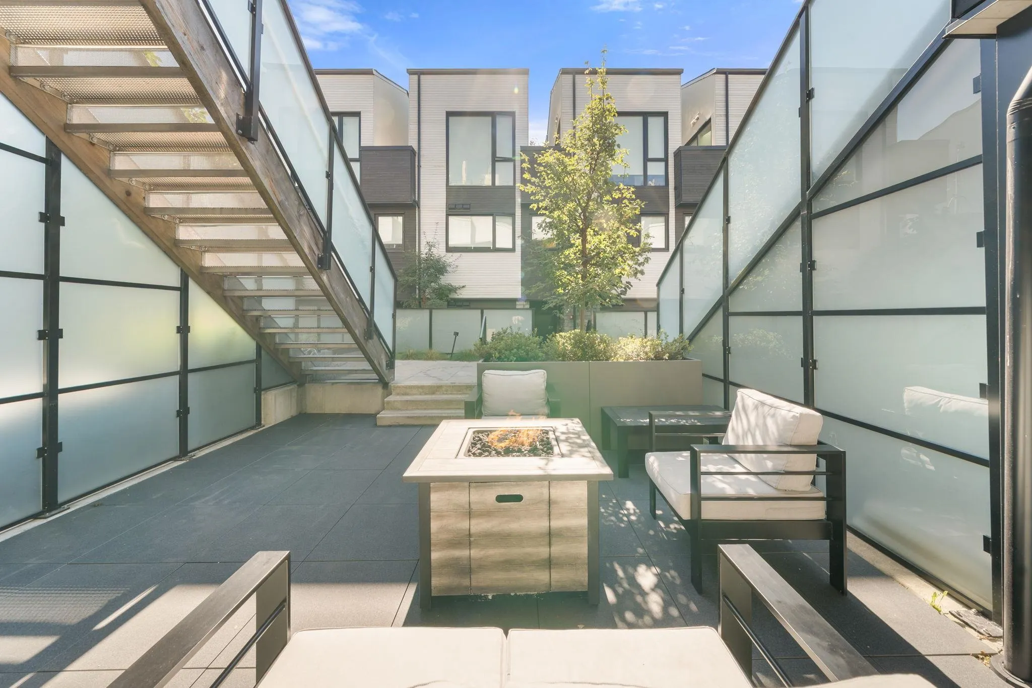 650 E 2nd Street #127