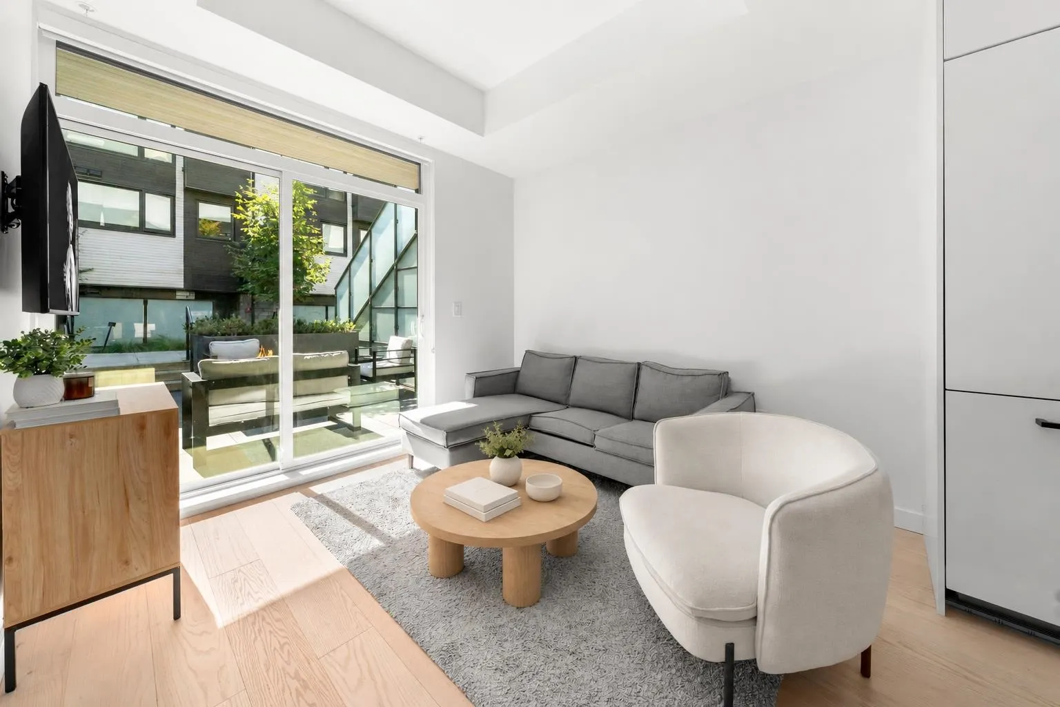 650 E 2nd Street #127