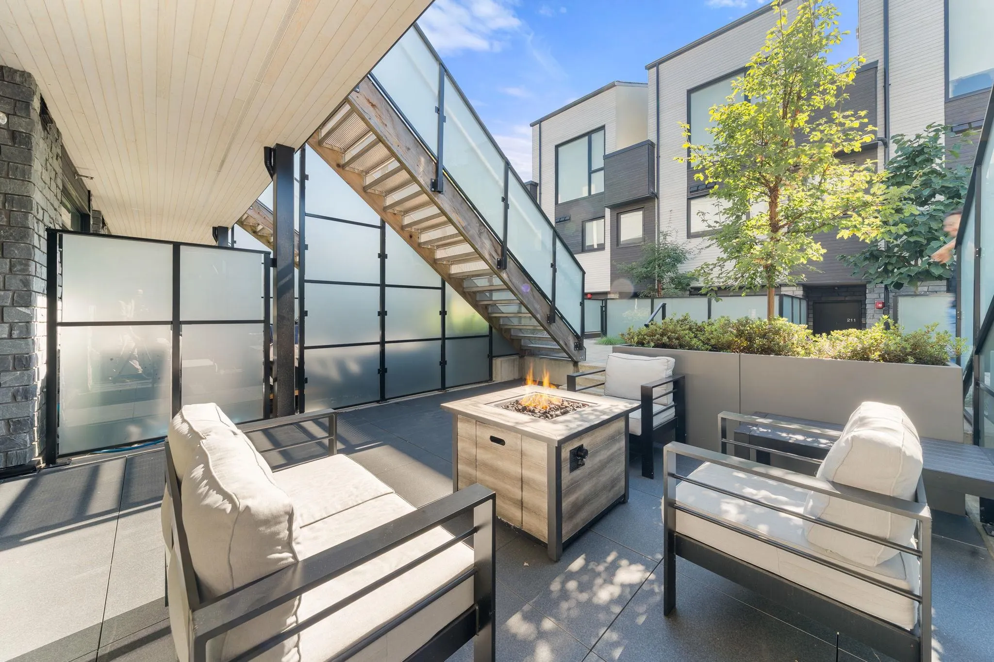650 E 2nd Street #127