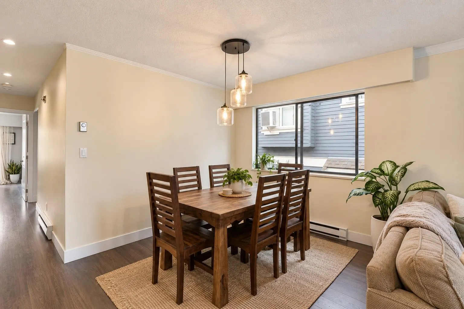 18-24 W 16th Avenue
