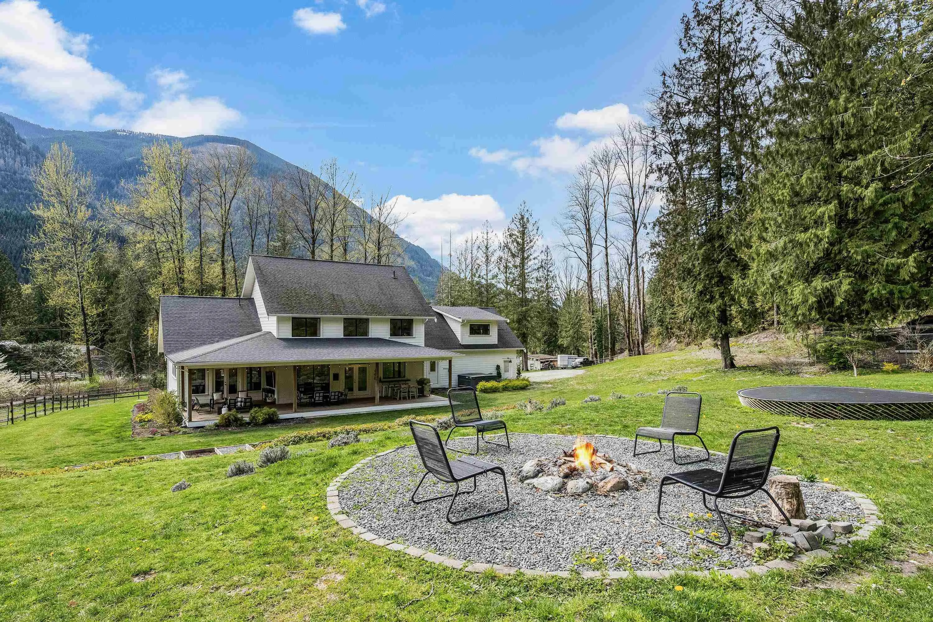 49439 Chilliwack Lake Road