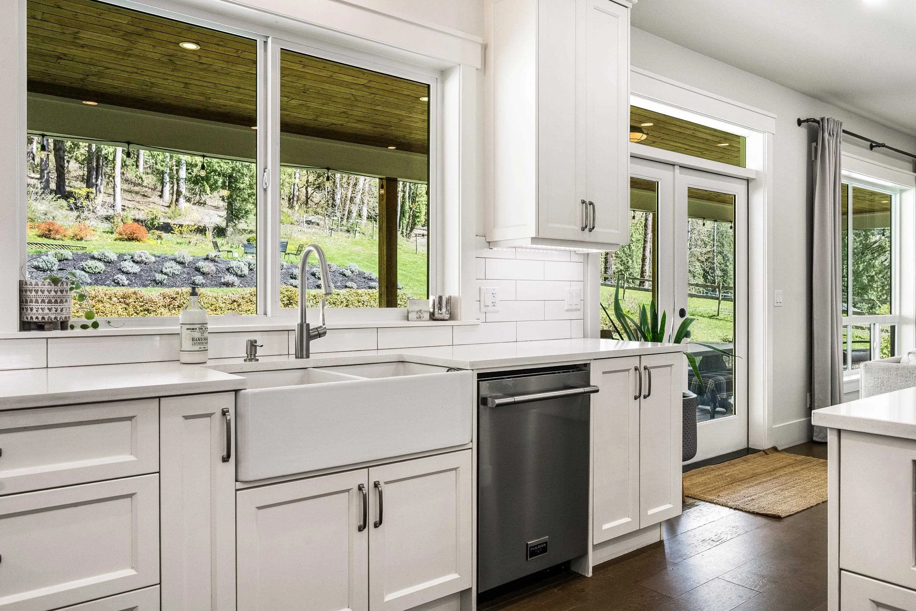 49439 Chilliwack Lake Road