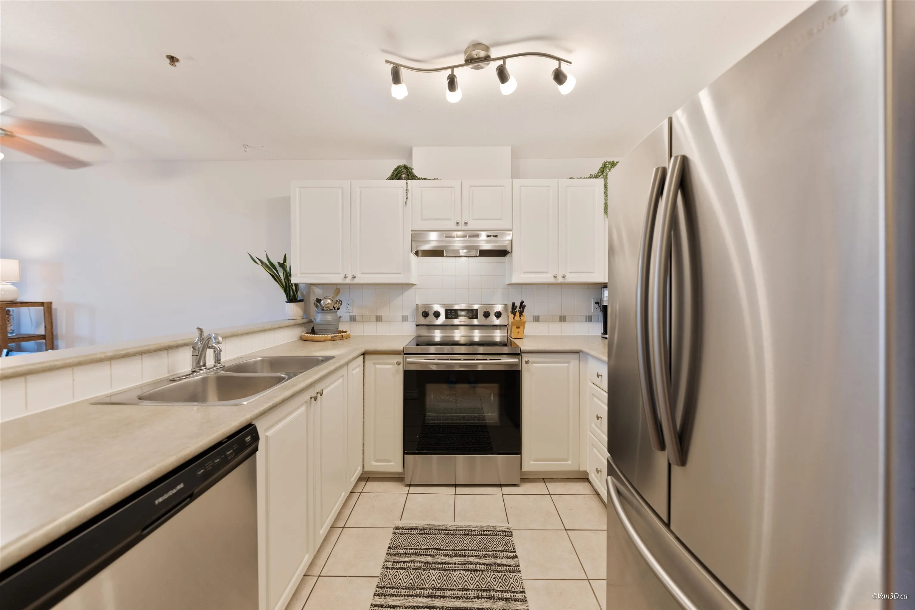215 Twelfth Street #206