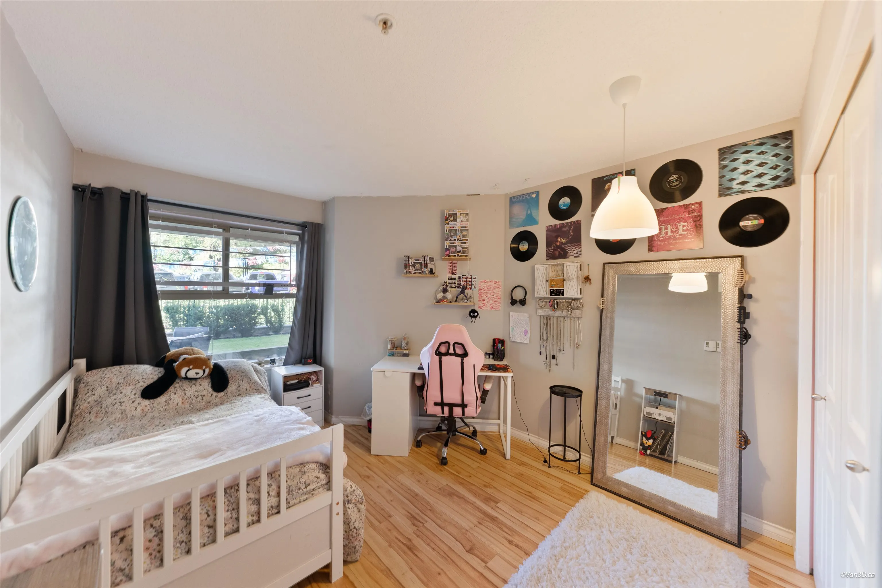 215 Twelfth Street #206