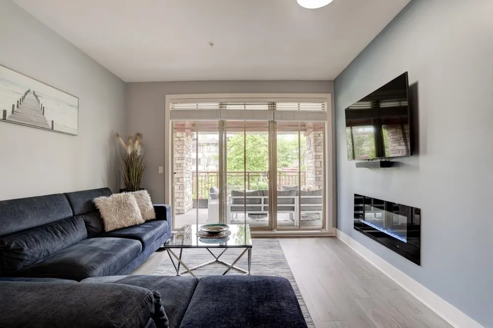 16455 64 Avenue #205