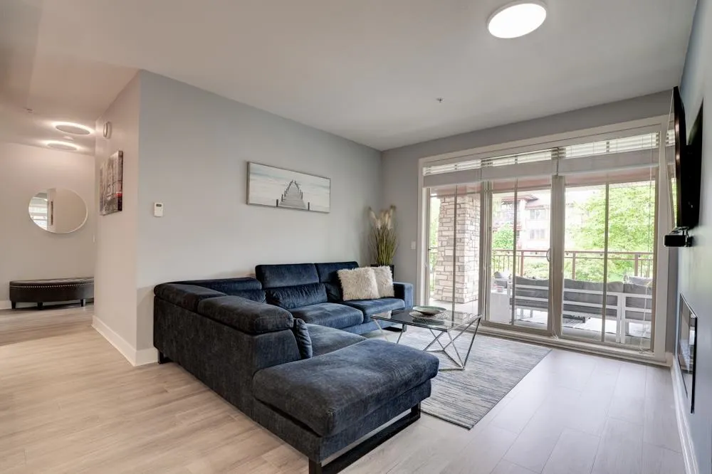 16455 64 Avenue #205