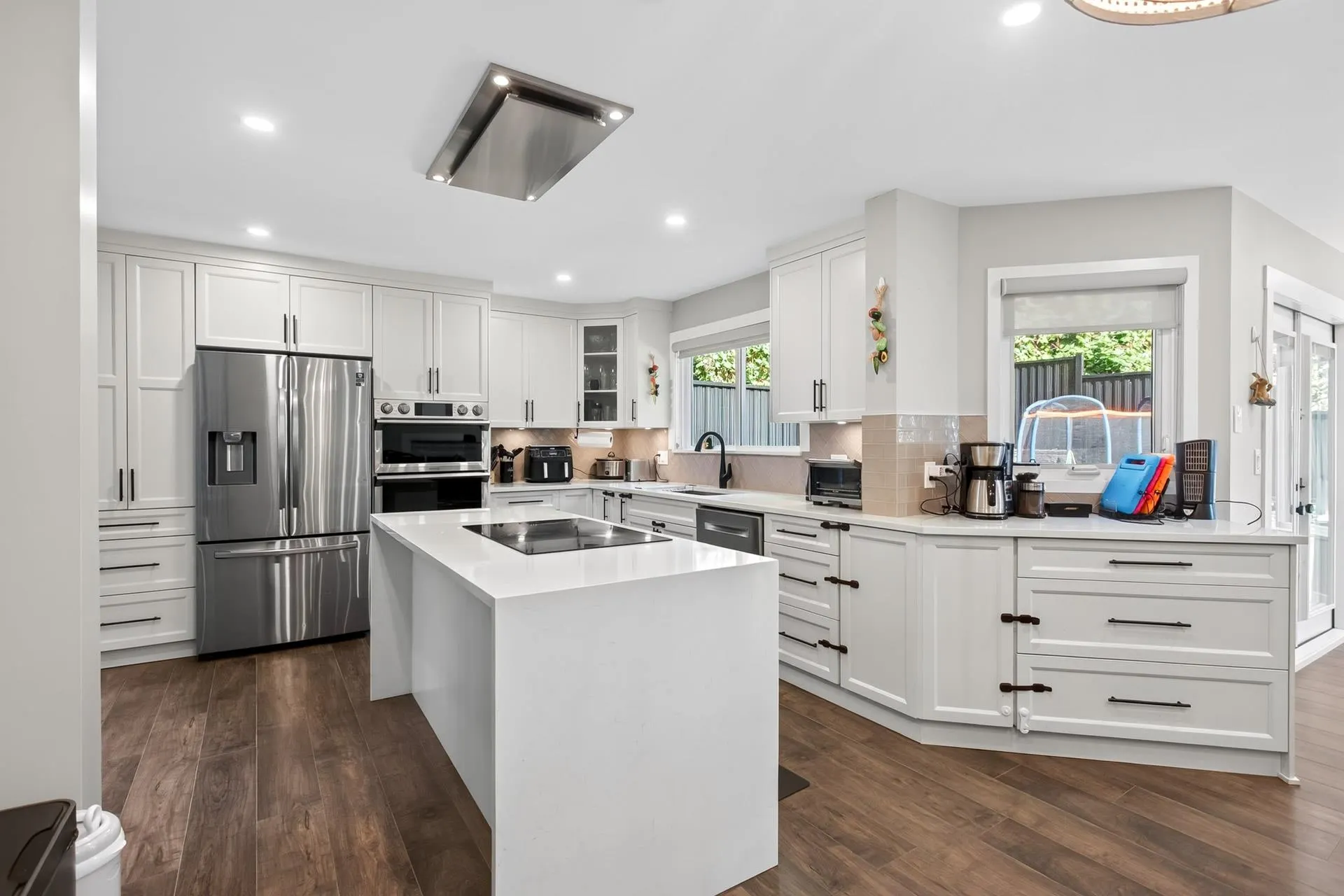 2909 Meadowvista Place