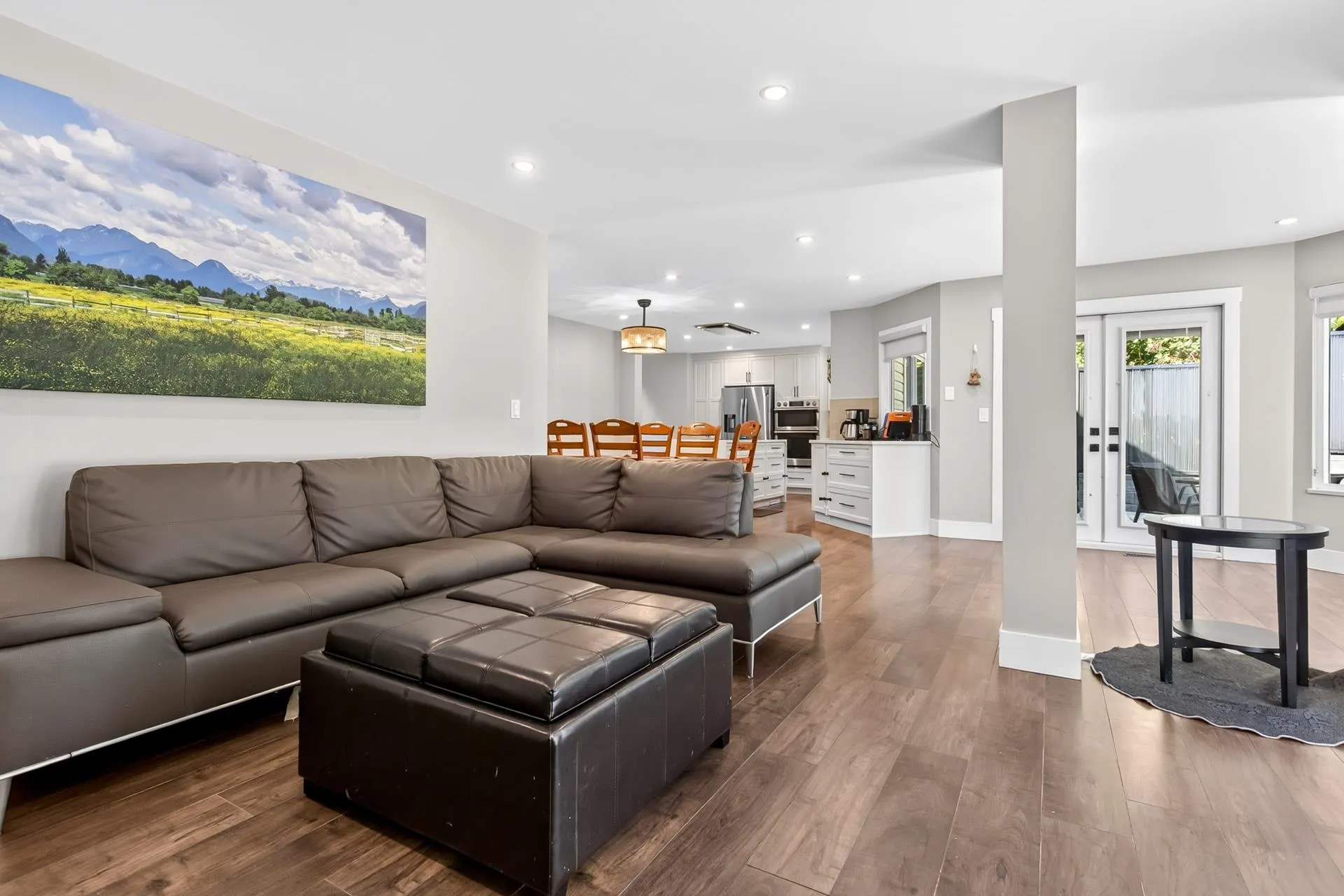 2909 Meadowvista Place