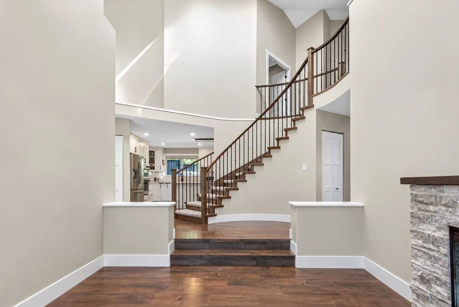 2909 Meadowvista Place