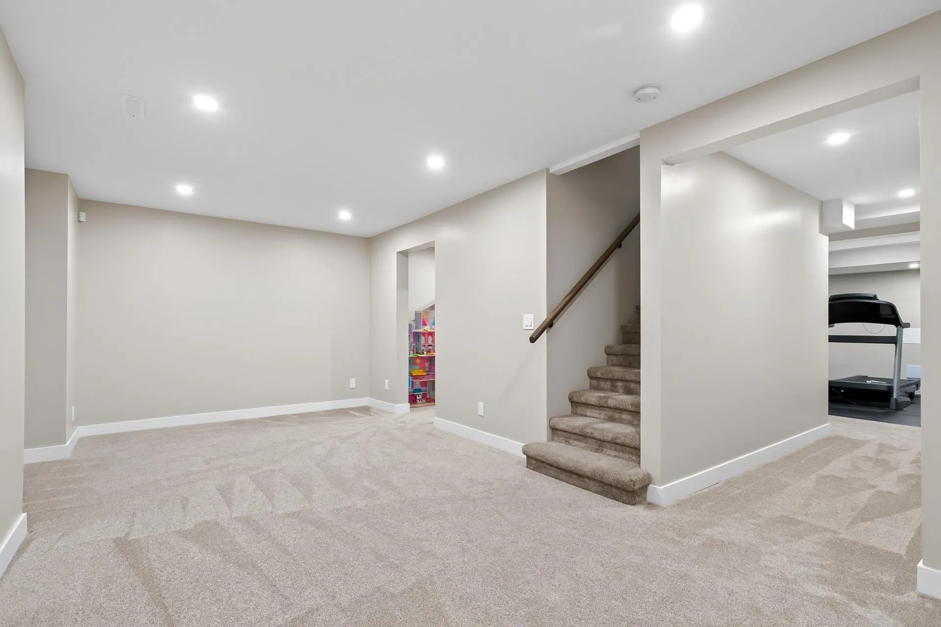 2909 Meadowvista Place