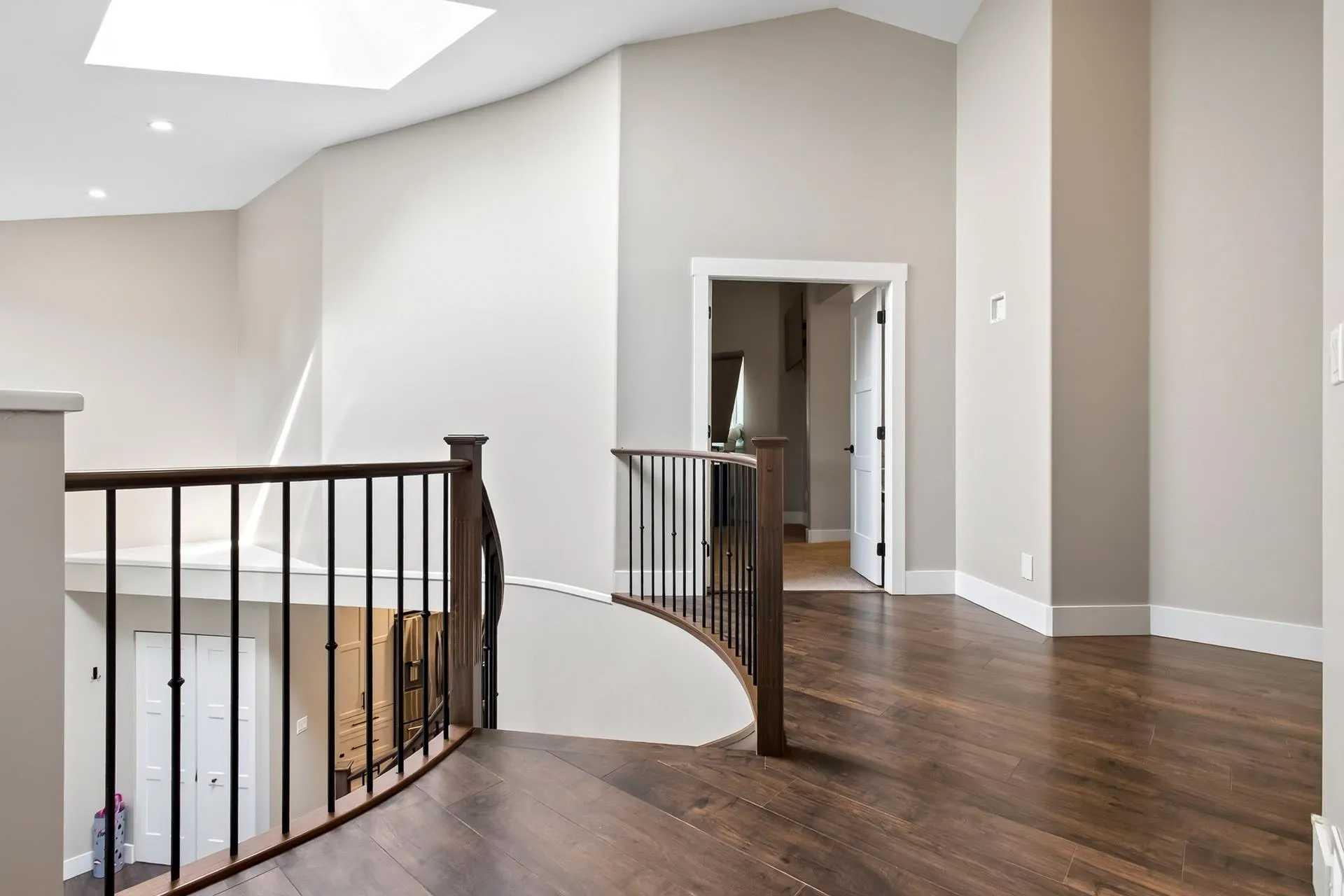 2909 Meadowvista Place