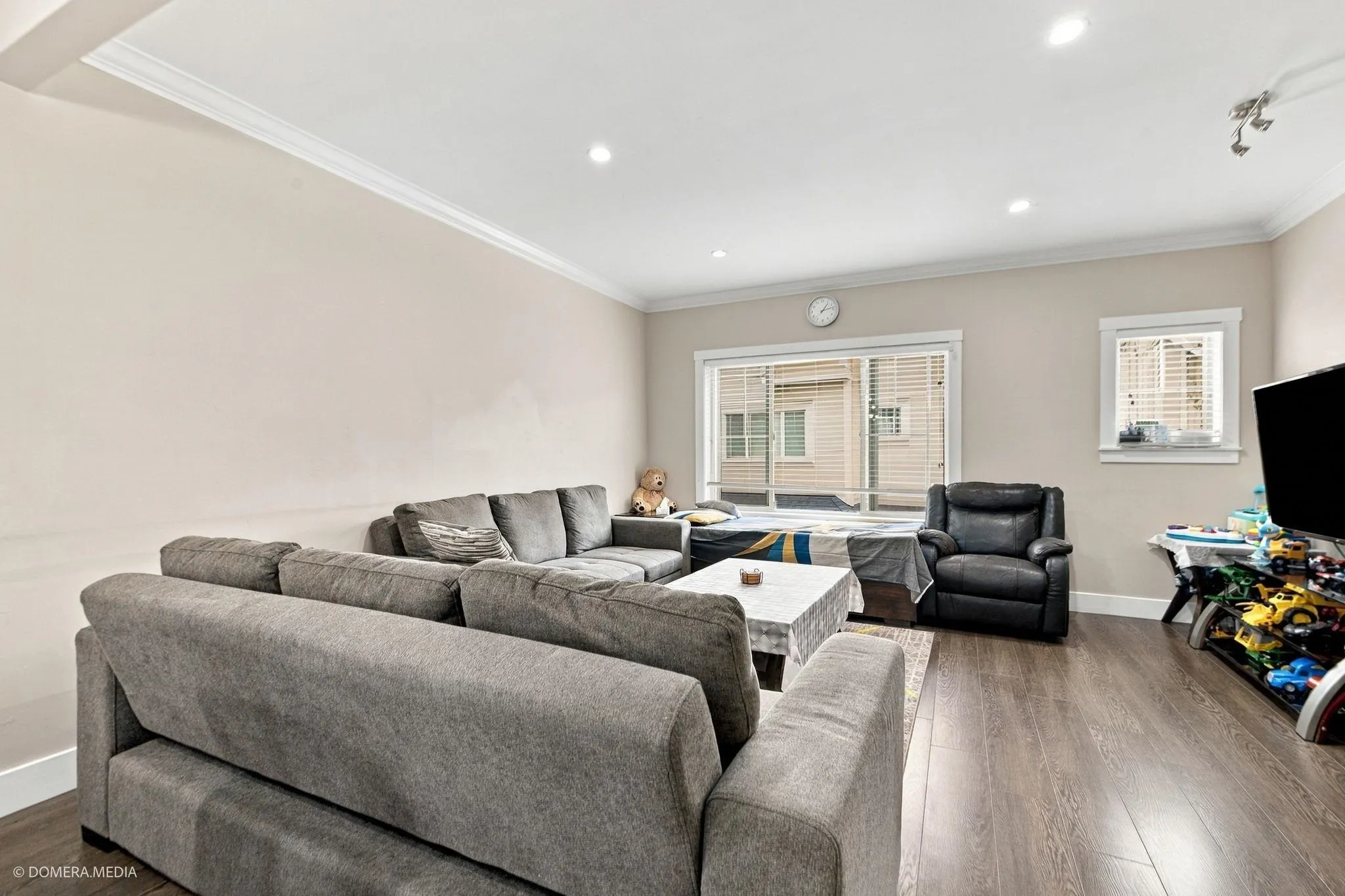 19097 64 Avenue #25