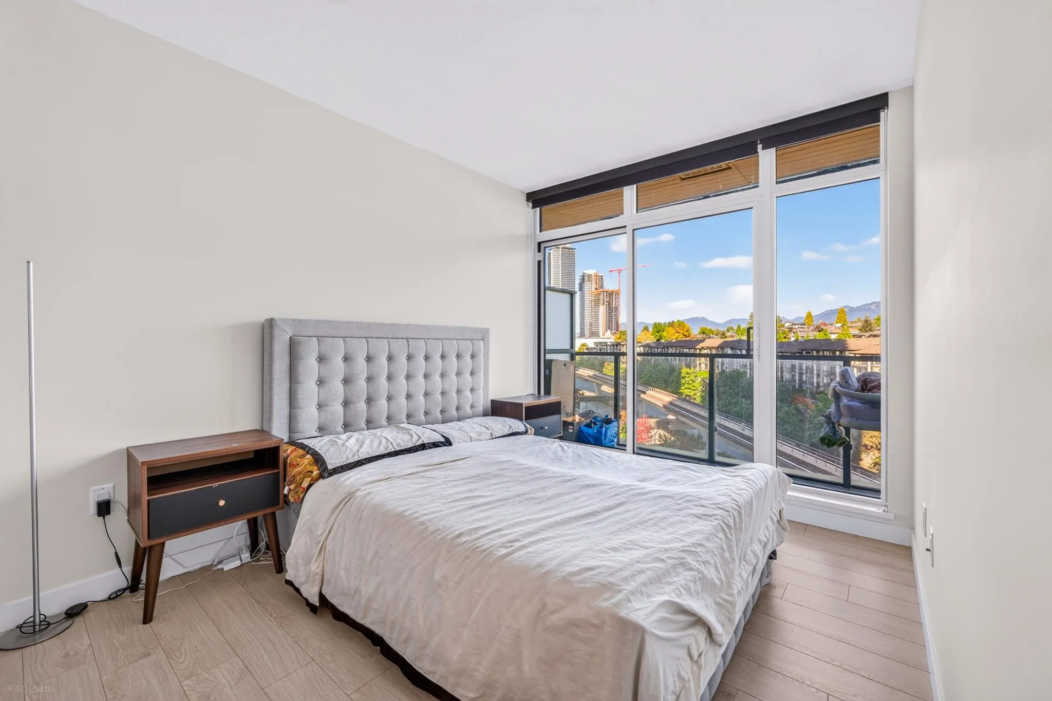 4880 Lougheed Highway #604
